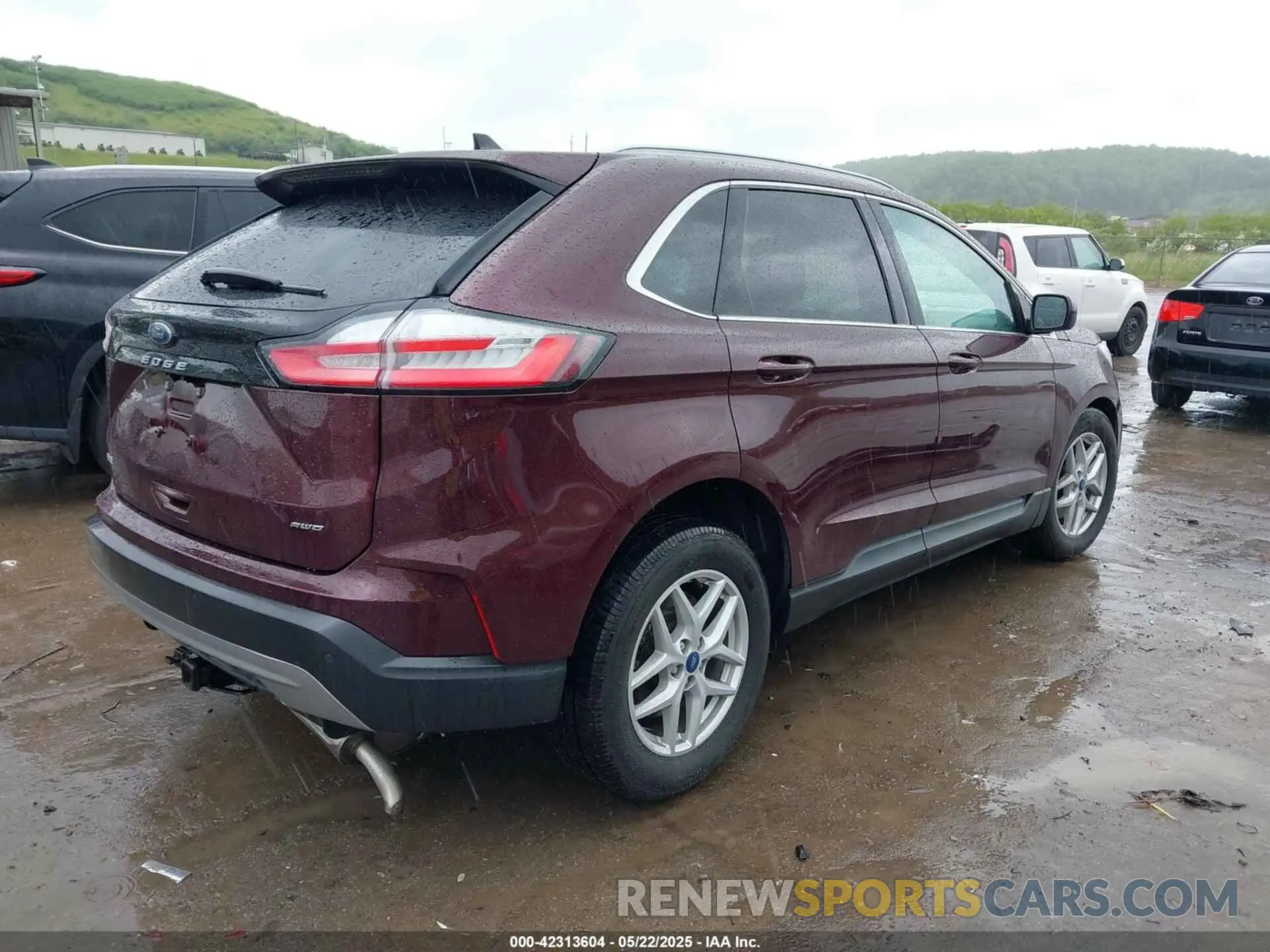 4 Photograph of a damaged car 2FMPK4J98MBA14239 FORD EDGE 2021