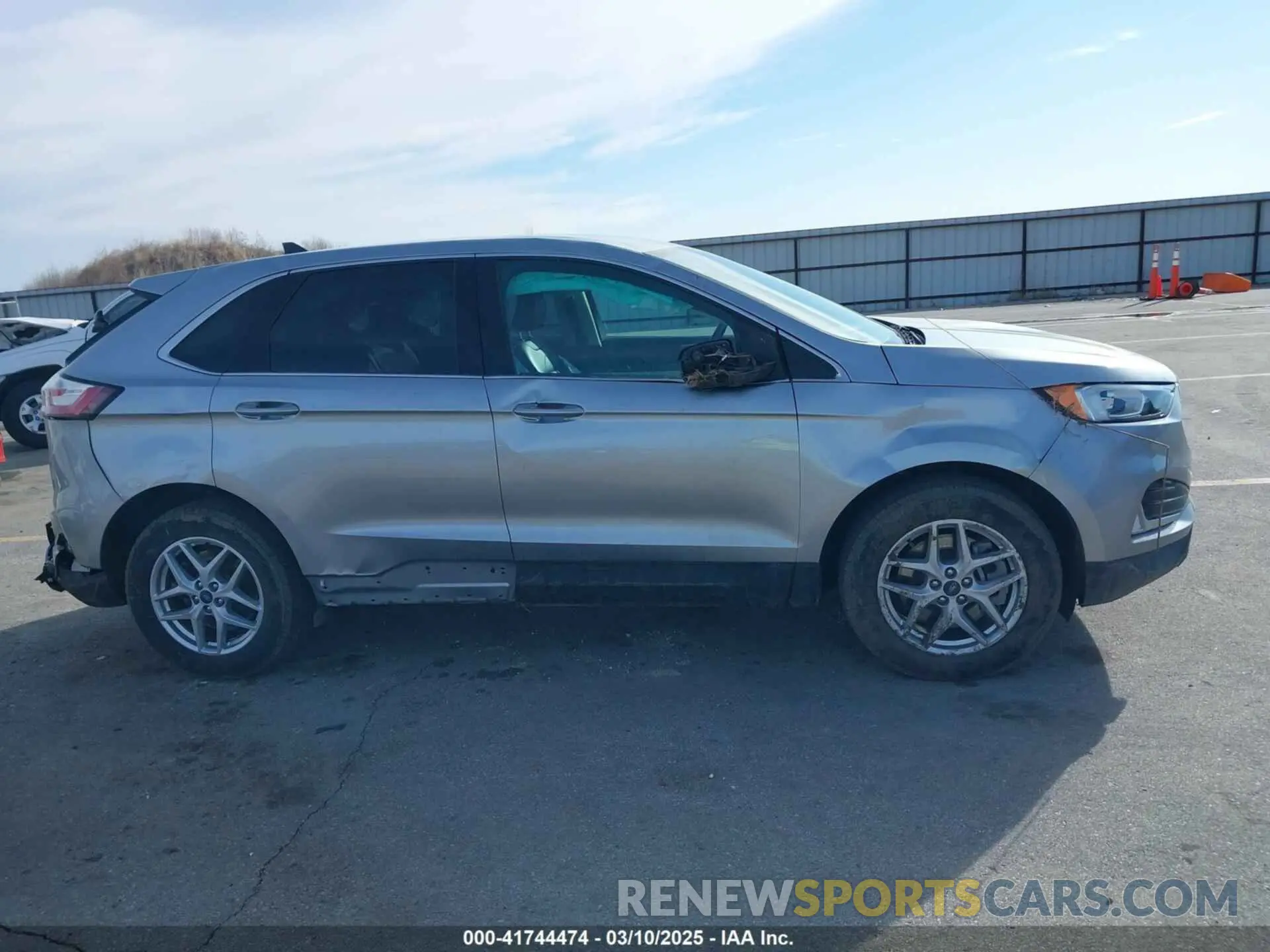13 Photograph of a damaged car 2FMPK4J98MBA35592 FORD EDGE 2021