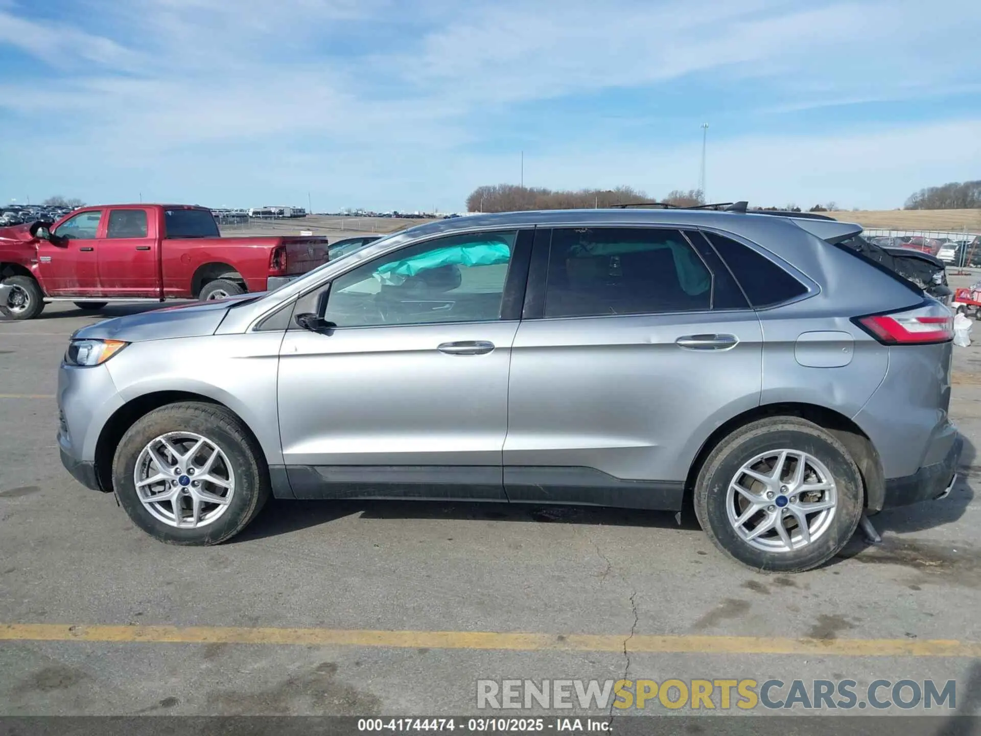 14 Photograph of a damaged car 2FMPK4J98MBA35592 FORD EDGE 2021