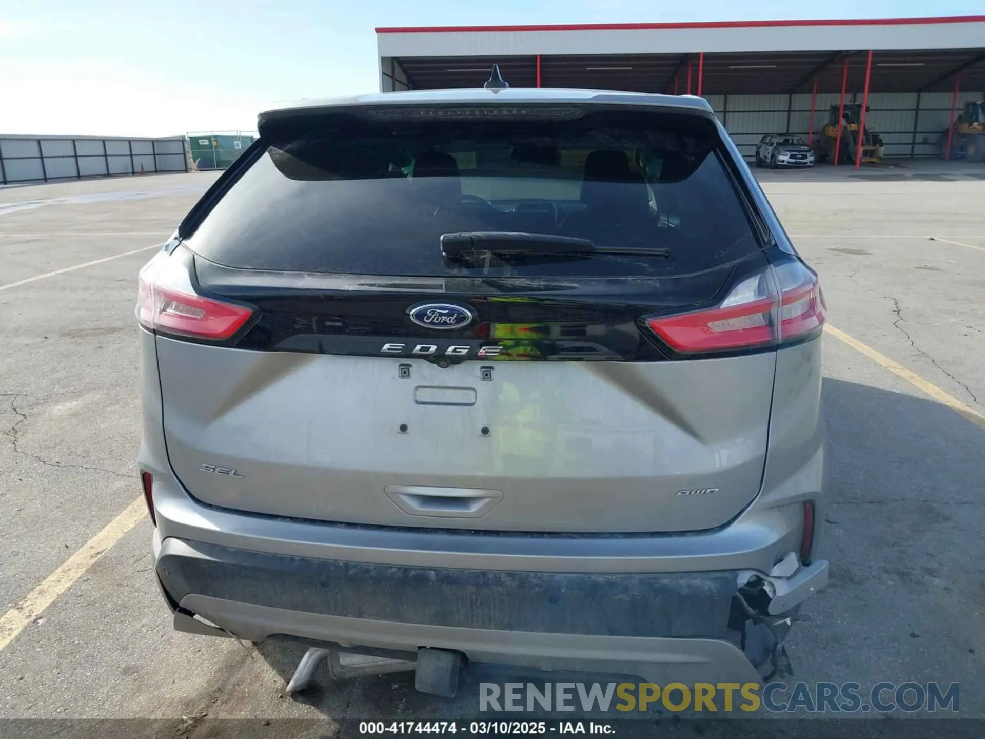 16 Photograph of a damaged car 2FMPK4J98MBA35592 FORD EDGE 2021