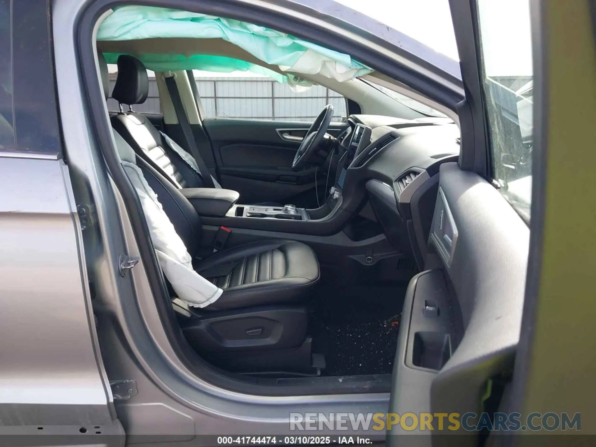 5 Photograph of a damaged car 2FMPK4J98MBA35592 FORD EDGE 2021