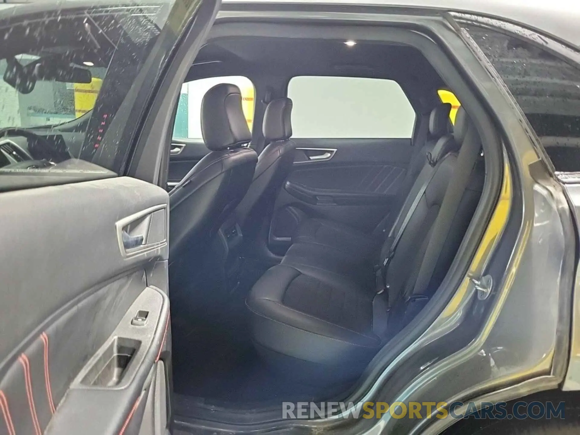 21 Photograph of a damaged car 2FMPK4J9XMBA32869 FORD EDGE 2021