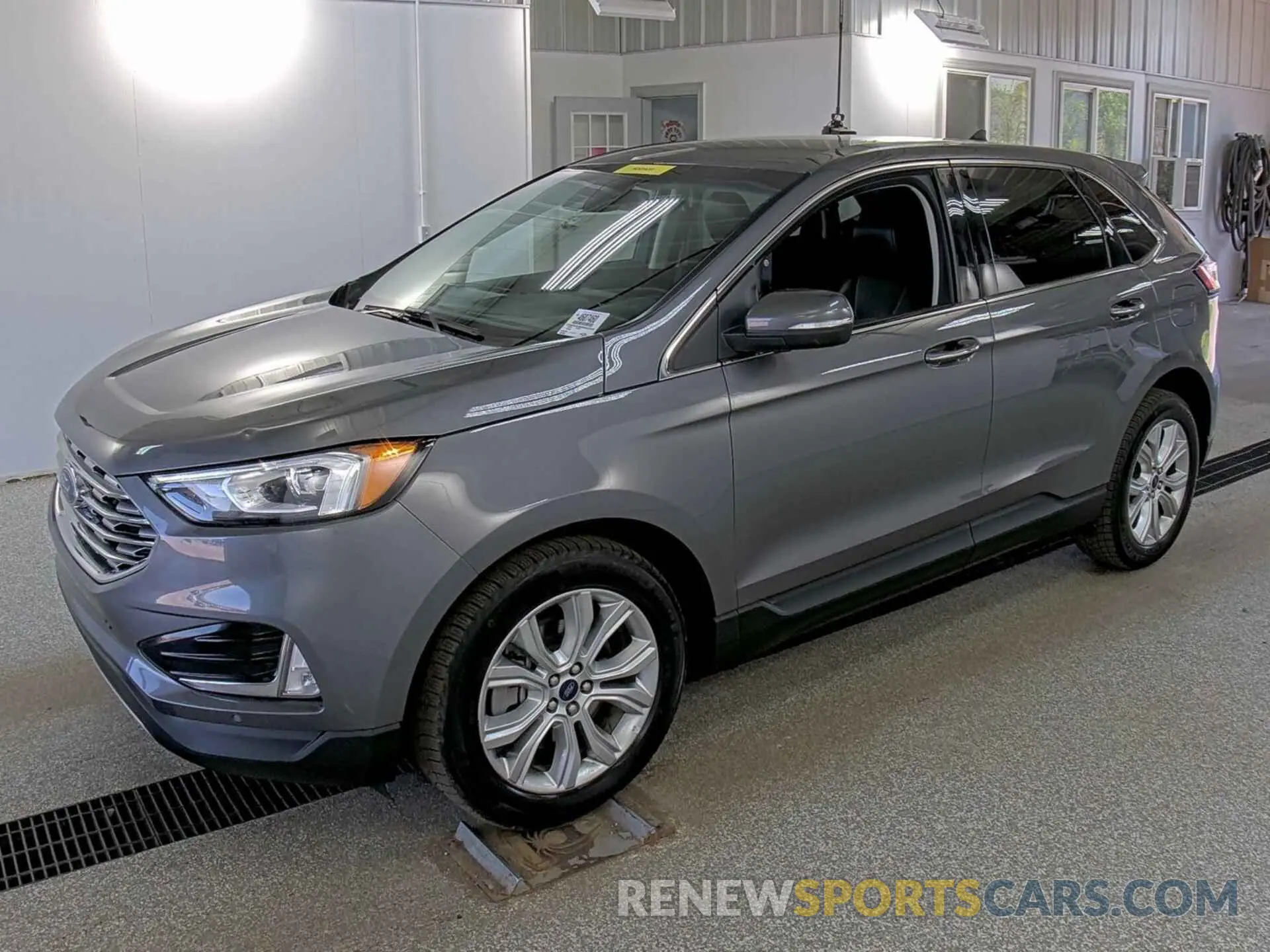 19 Photograph of a damaged car 2FMPK4K90MBA53549 FORD EDGE 2021