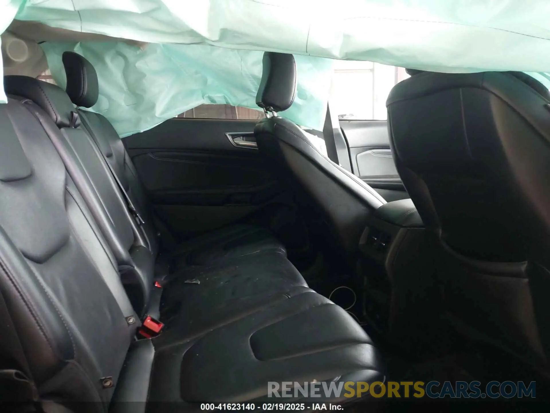 8 Photograph of a damaged car 2FMPK4K91MBA20947 FORD EDGE 2021