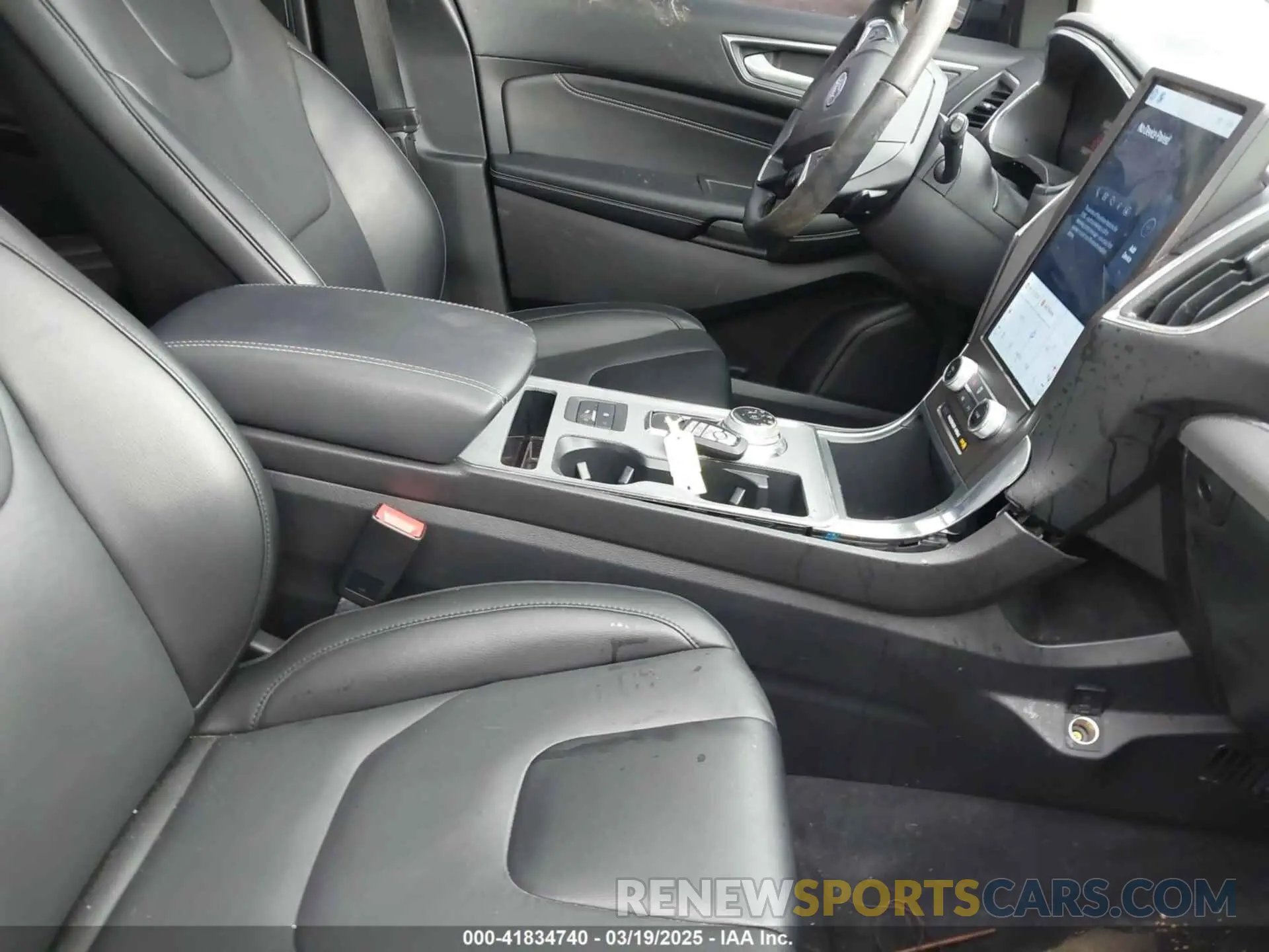 5 Photograph of a damaged car 2FMPK4K94MBA32297 FORD EDGE 2021