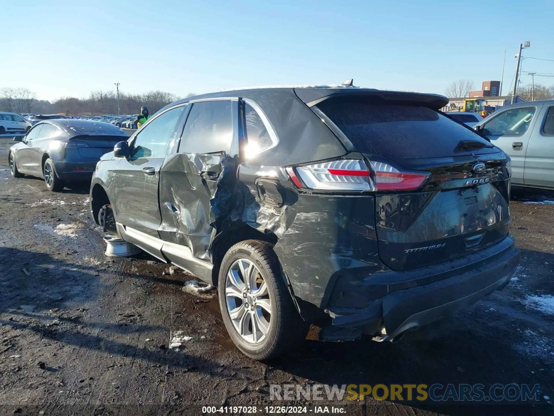 18 Photograph of a damaged car 2FMPK4K95MBA21146 FORD EDGE 2021