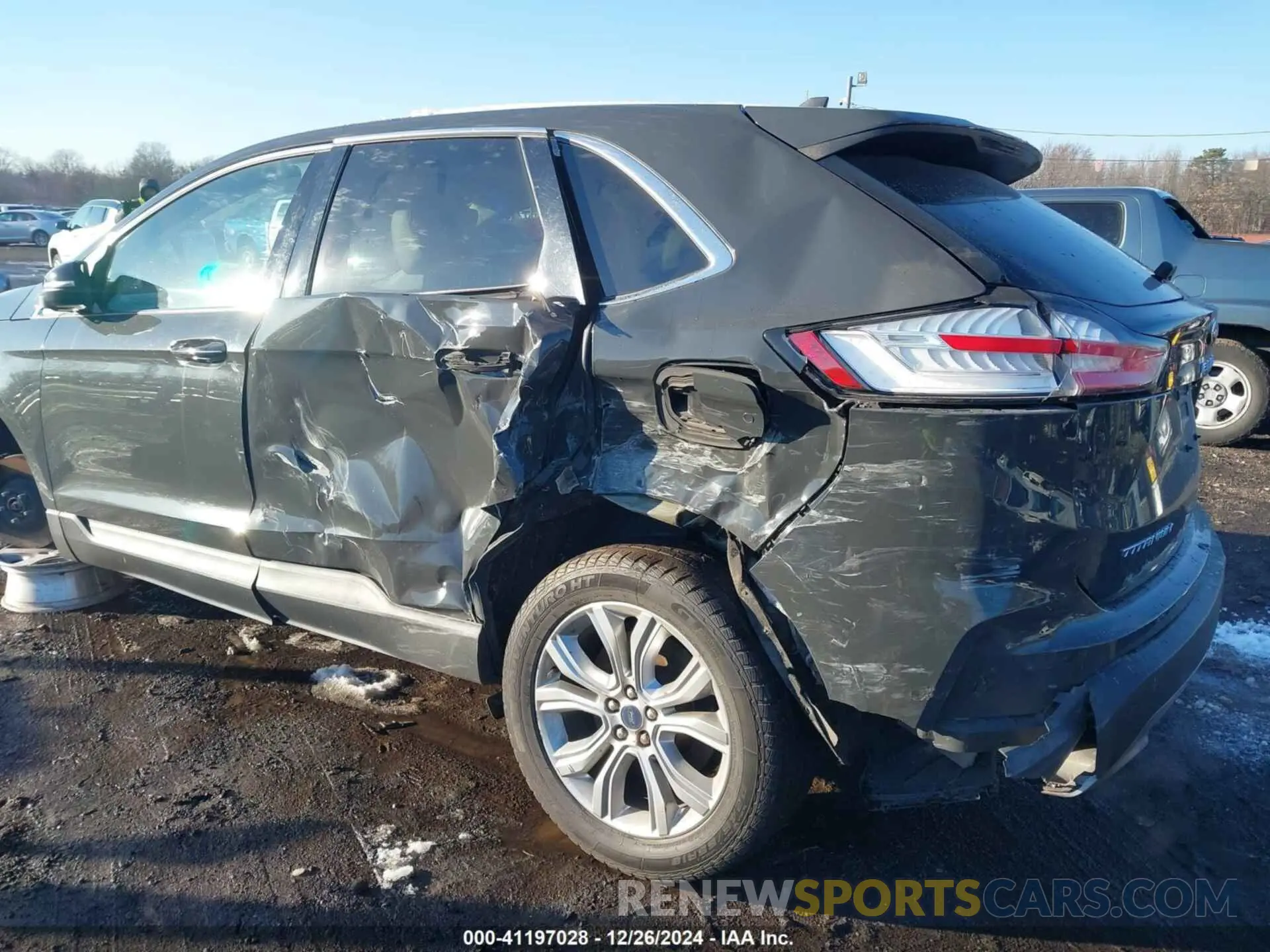 19 Photograph of a damaged car 2FMPK4K95MBA21146 FORD EDGE 2021