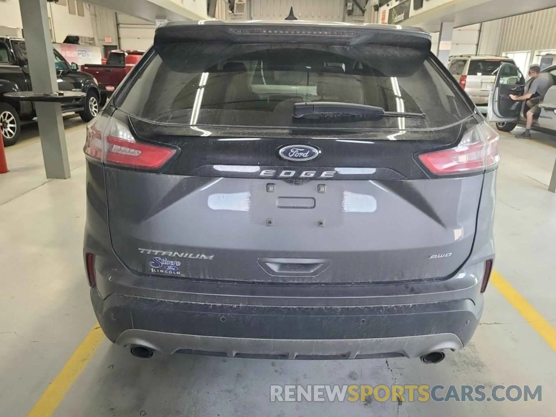 10 Photograph of a damaged car 2FMPK4K95MBA51537 FORD EDGE 2021