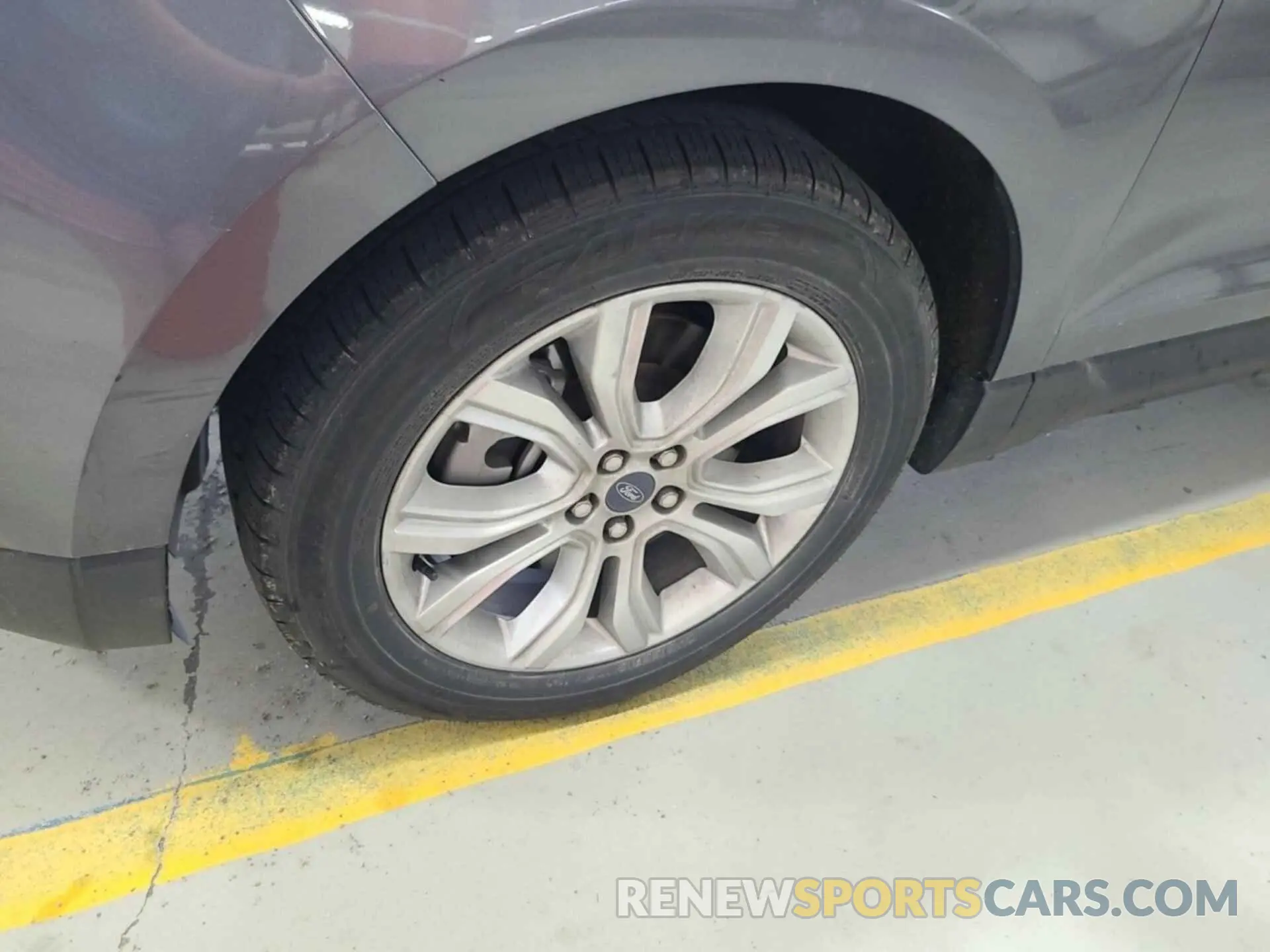40 Photograph of a damaged car 2FMPK4K95MBA51537 FORD EDGE 2021