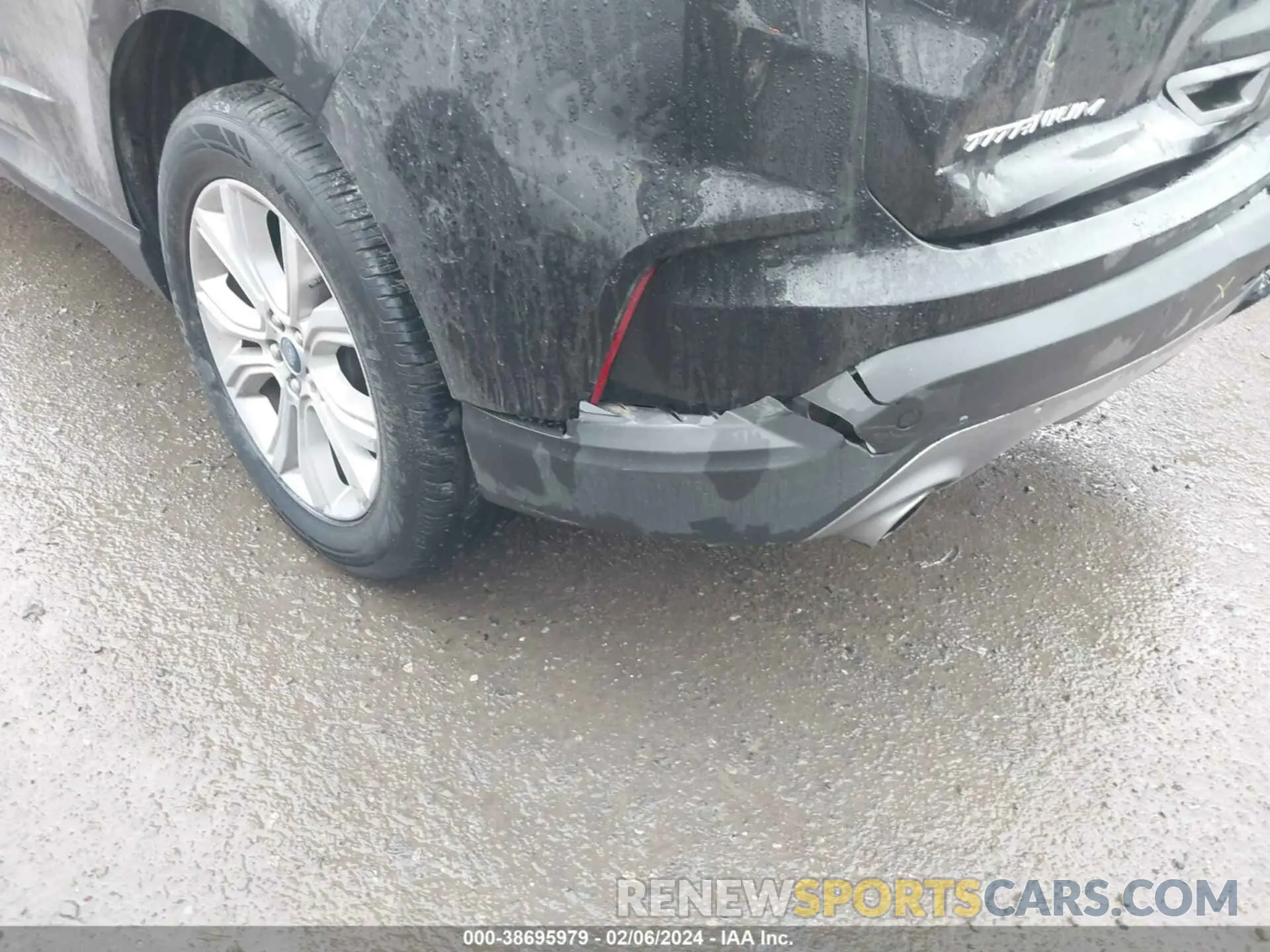 18 Photograph of a damaged car 2FMPK4K98MBA10092 FORD EDGE 2021