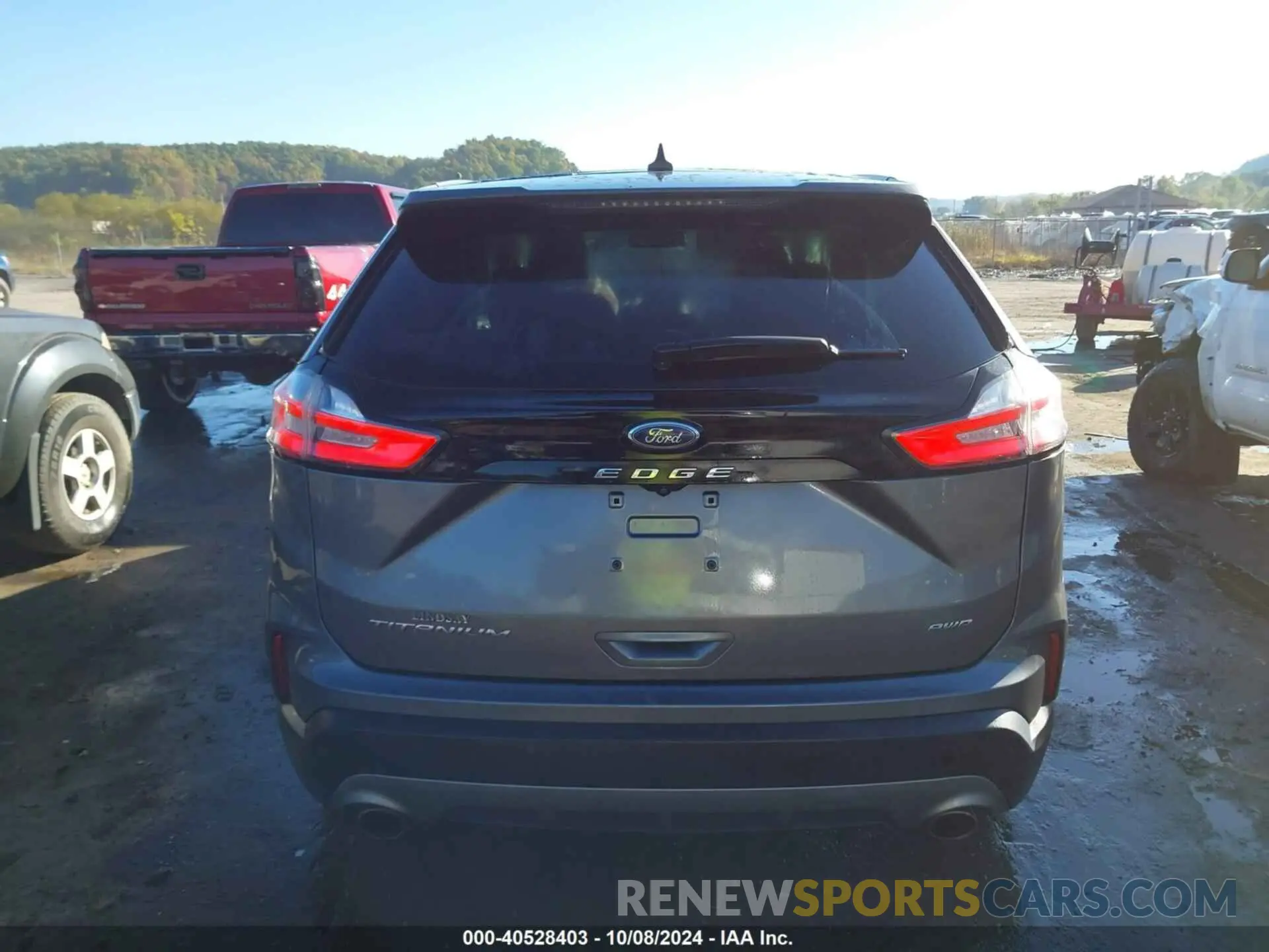 17 Photograph of a damaged car 2FMPK4K99MBA13311 FORD EDGE 2021
