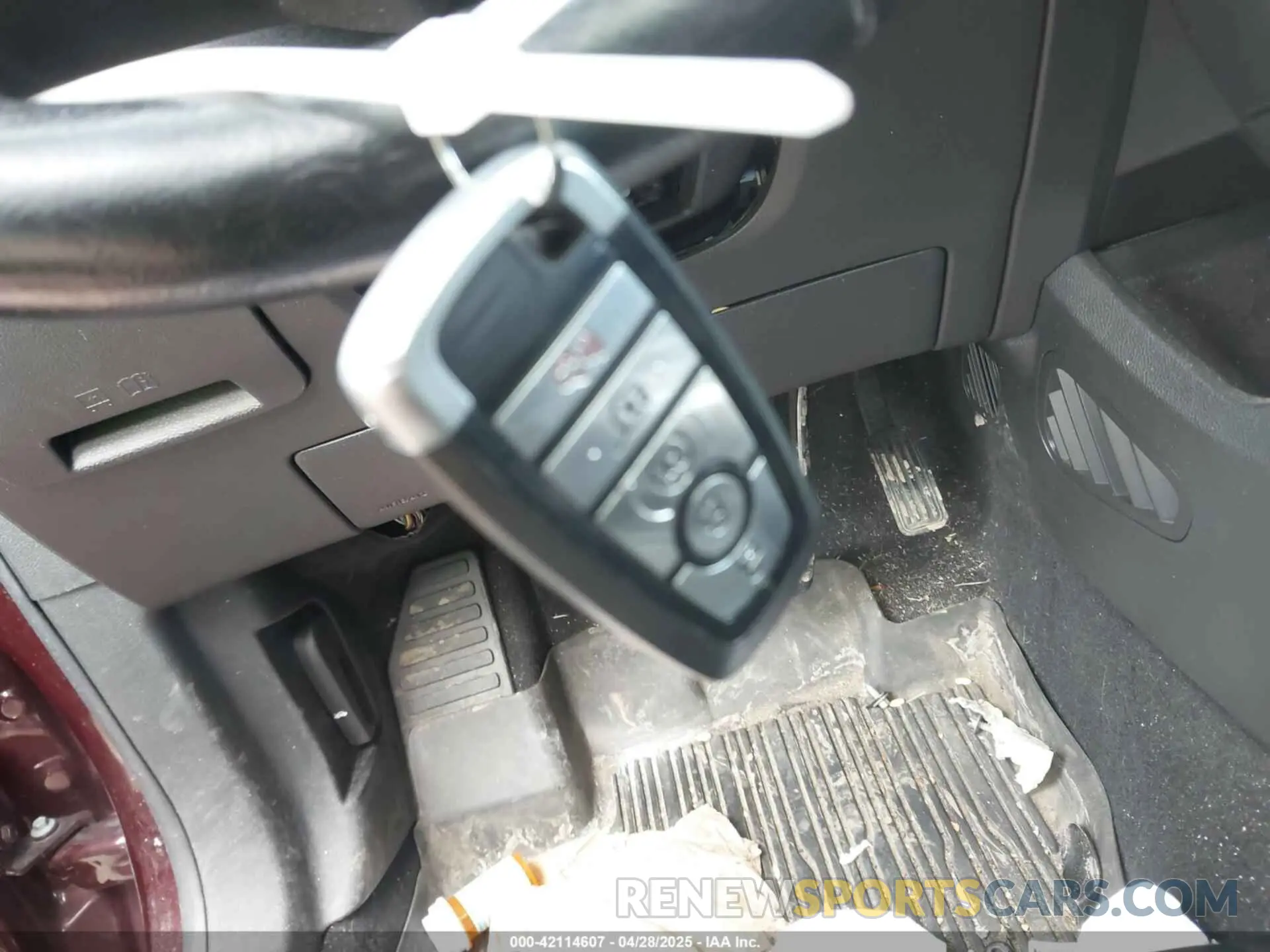 11 Photograph of a damaged car 2FMPK4K99MBA41965 FORD EDGE 2021