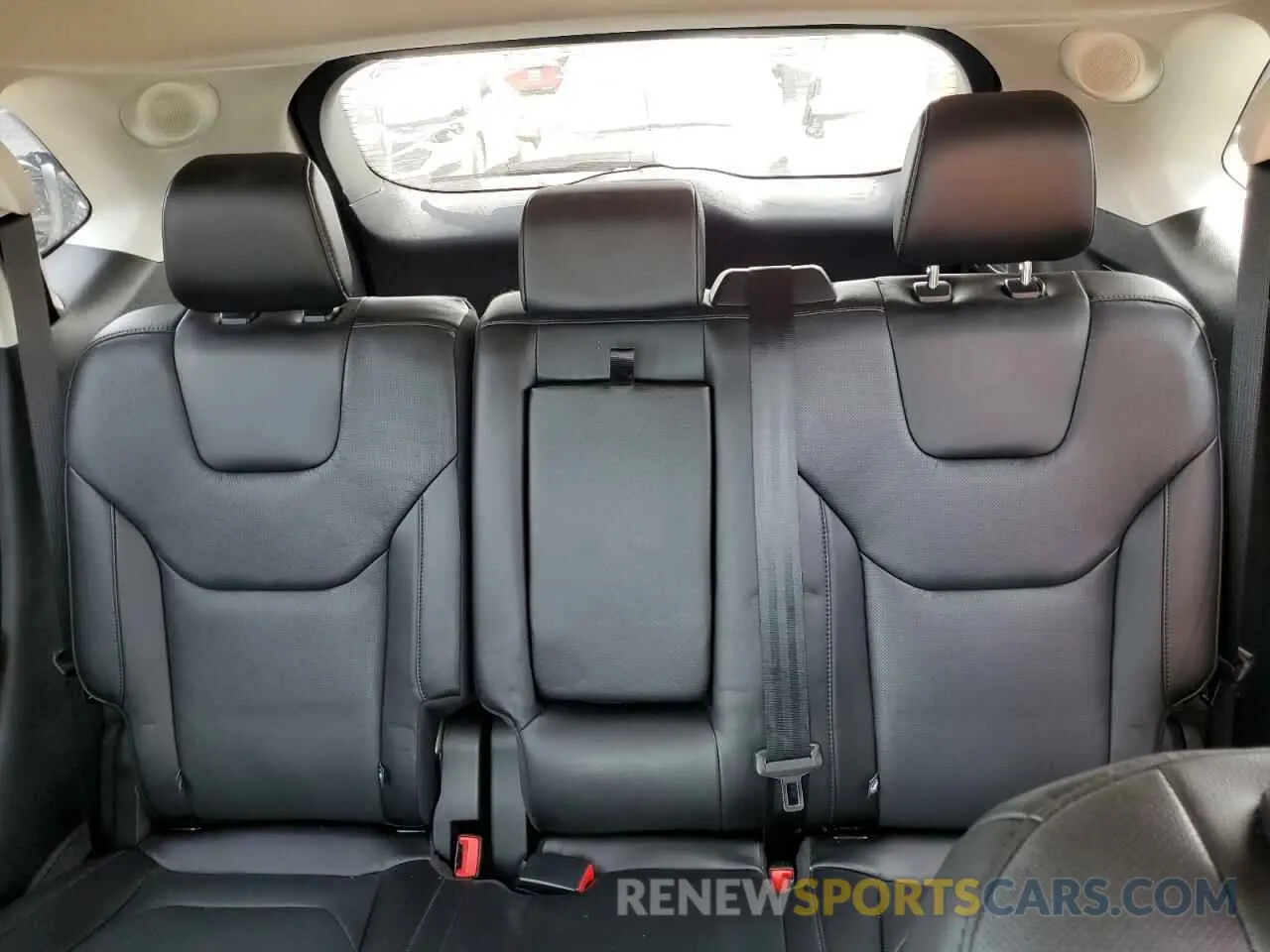 10 Photograph of a damaged car 2FMPK4K9XMBA48634 FORD EDGE 2021