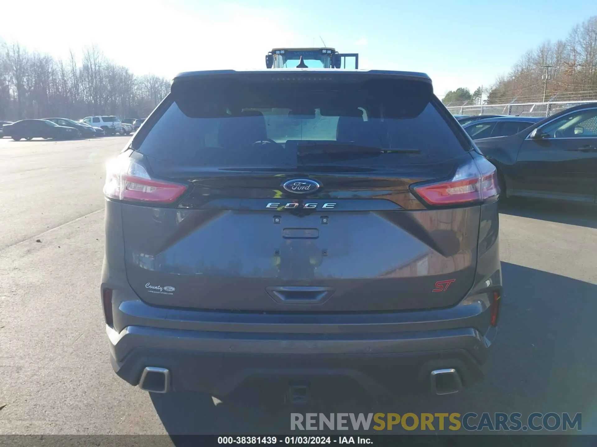 17 Photograph of a damaged car 2FMPK4AP7NBB07396 FORD EDGE 2022