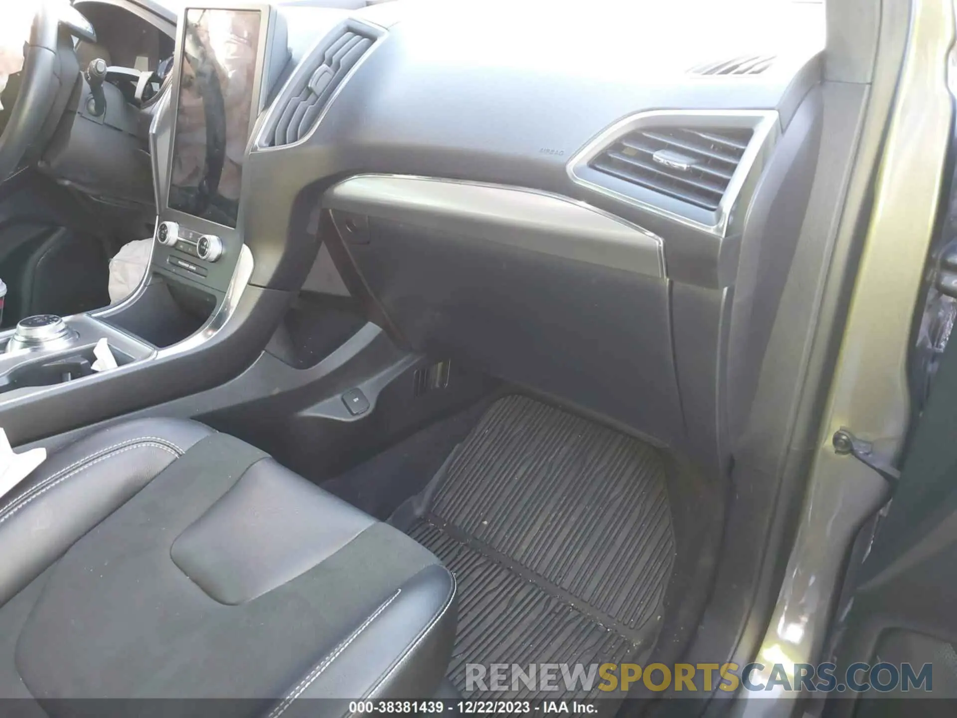 5 Photograph of a damaged car 2FMPK4AP7NBB07396 FORD EDGE 2022