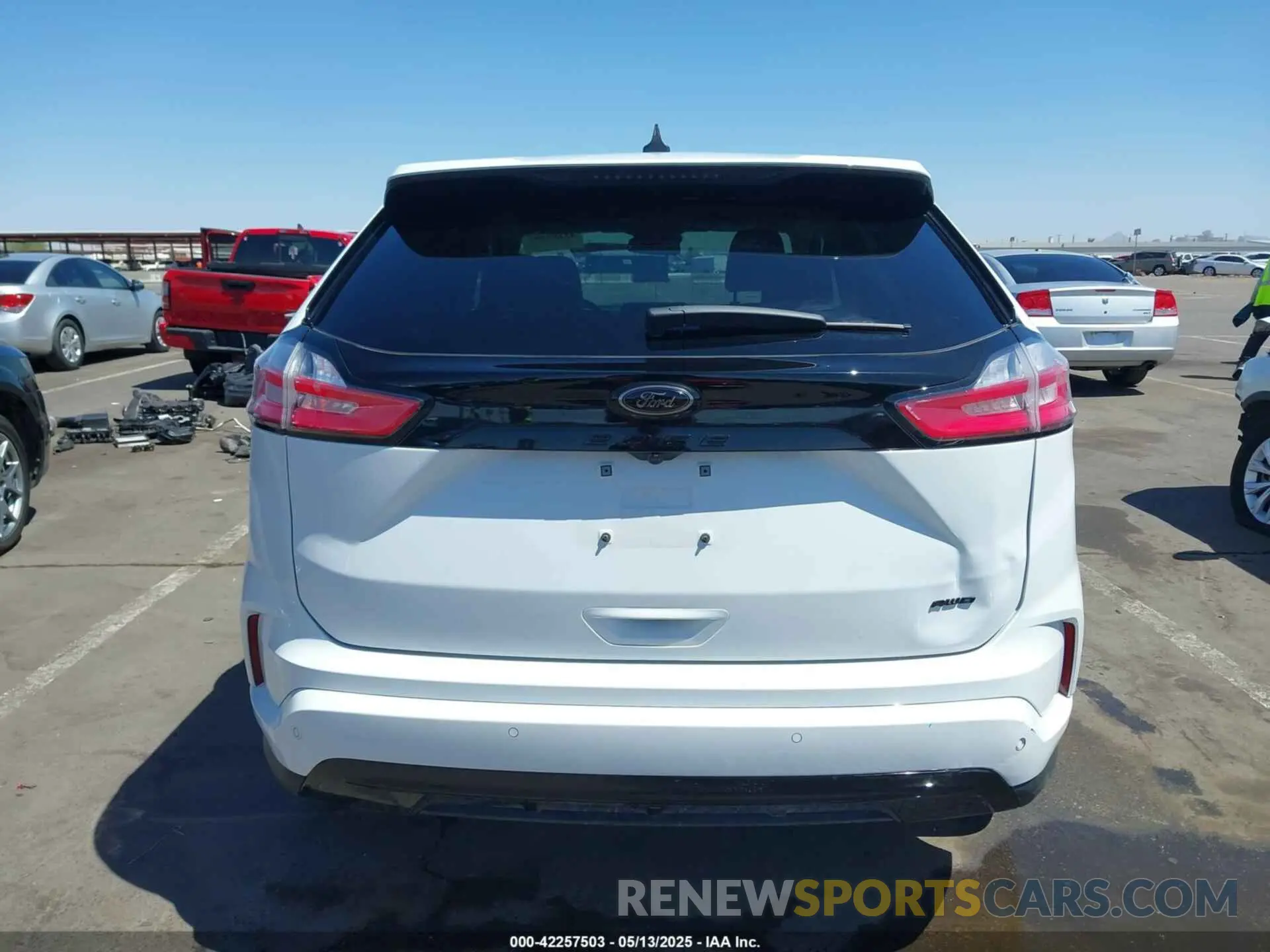 16 Photograph of a damaged car 2FMPK4G90NBA56252 FORD EDGE 2022