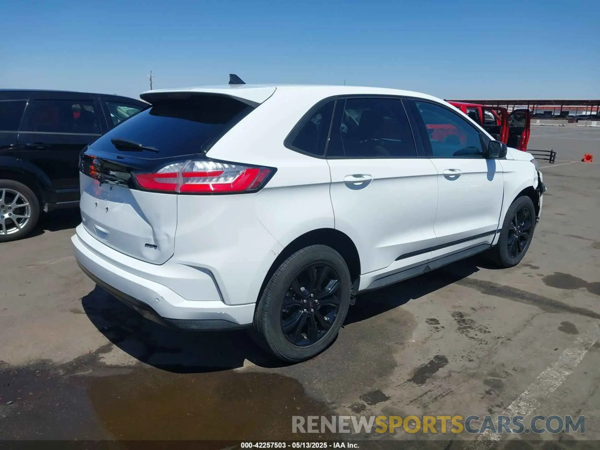 4 Photograph of a damaged car 2FMPK4G90NBA56252 FORD EDGE 2022