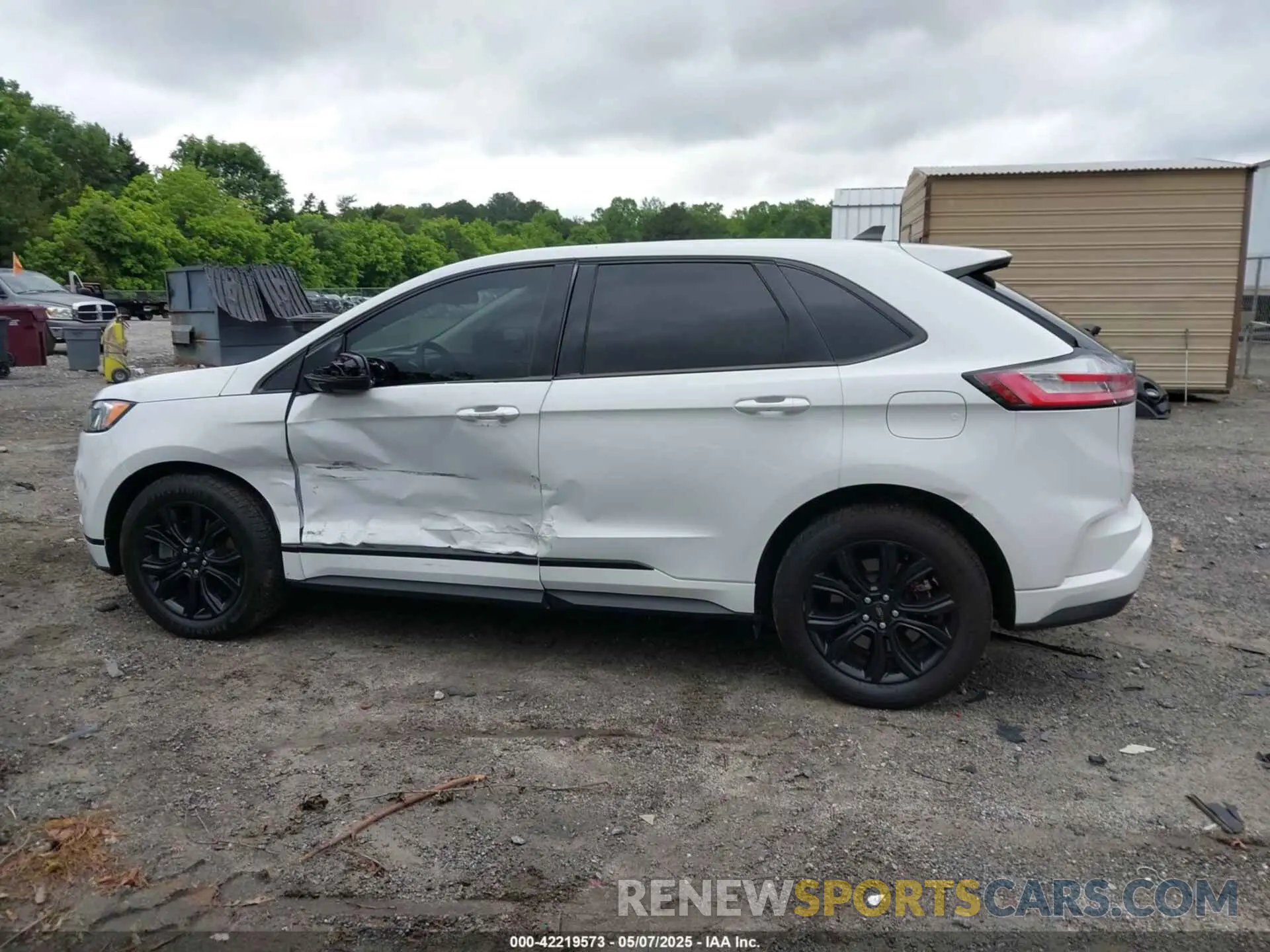 14 Photograph of a damaged car 2FMPK4G91NBA21252 FORD EDGE 2022