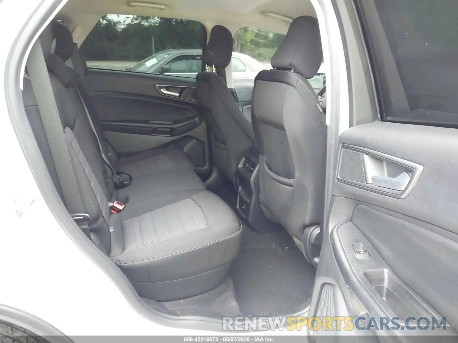 8 Photograph of a damaged car 2FMPK4G91NBA21252 FORD EDGE 2022
