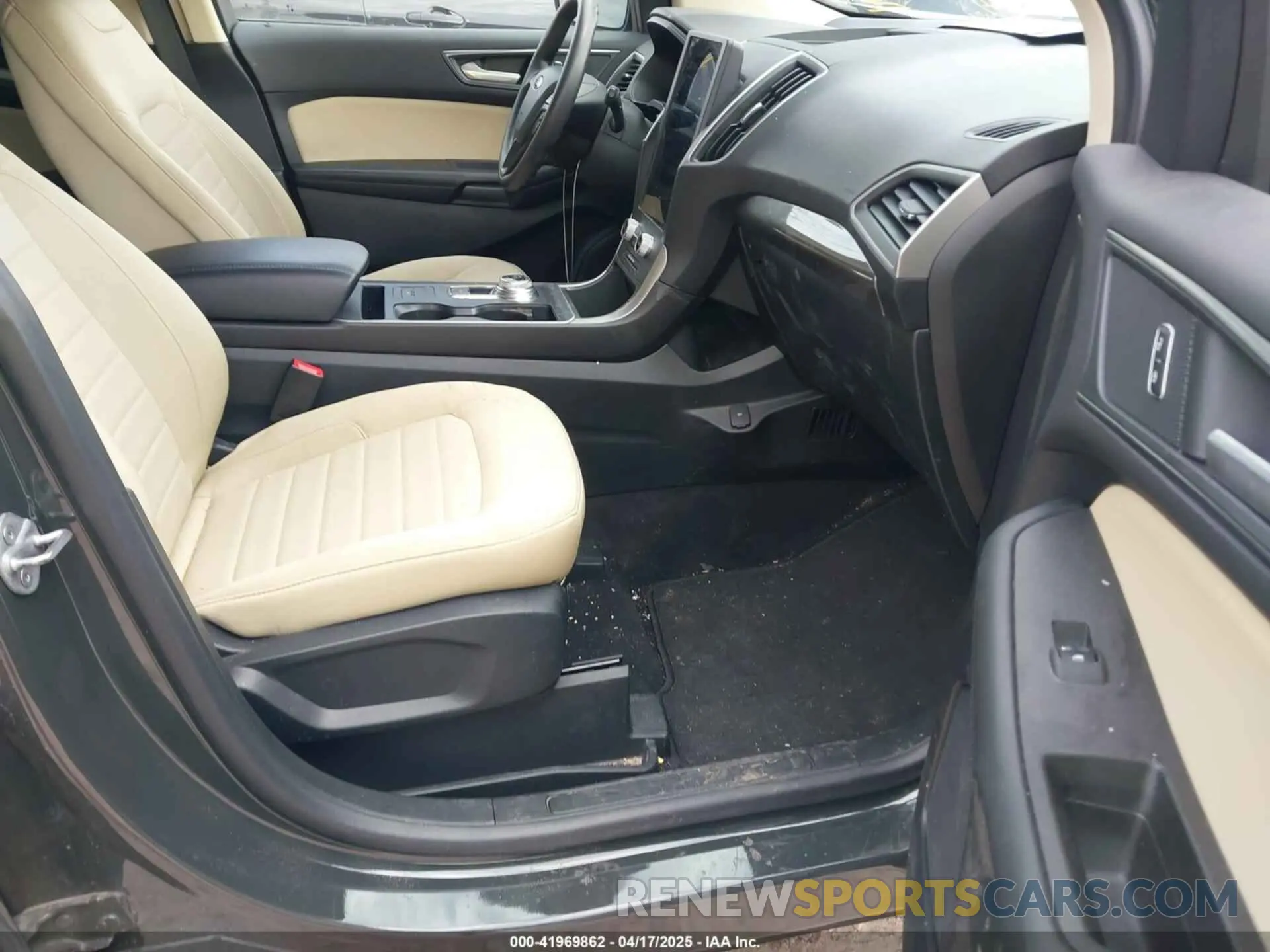 5 Photograph of a damaged car 2FMPK4G91NBA56356 FORD EDGE 2022