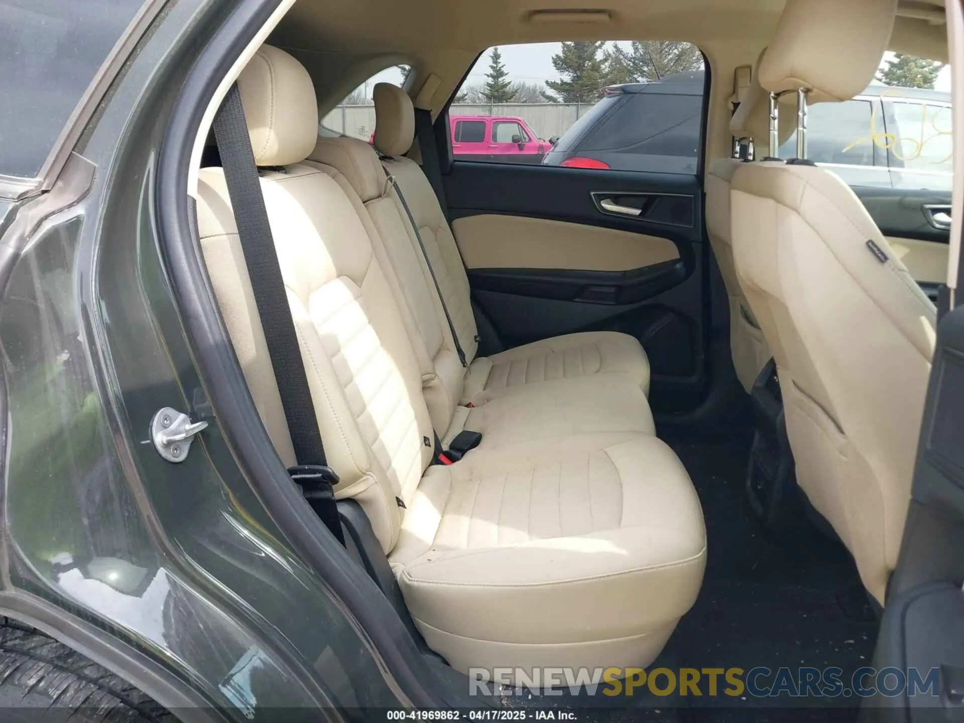 8 Photograph of a damaged car 2FMPK4G91NBA56356 FORD EDGE 2022