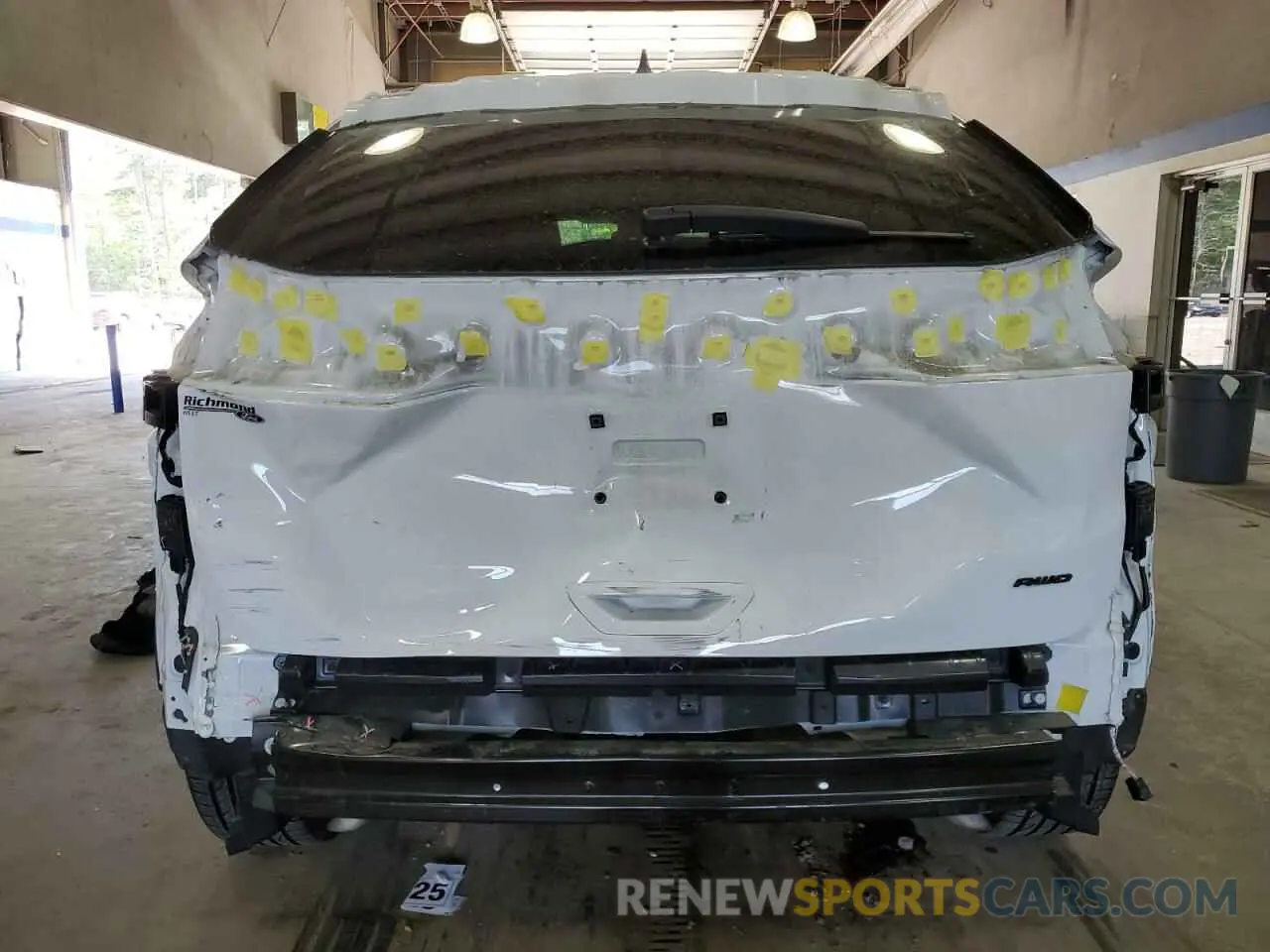 6 Photograph of a damaged car 2FMPK4G91NBA78258 FORD EDGE 2022