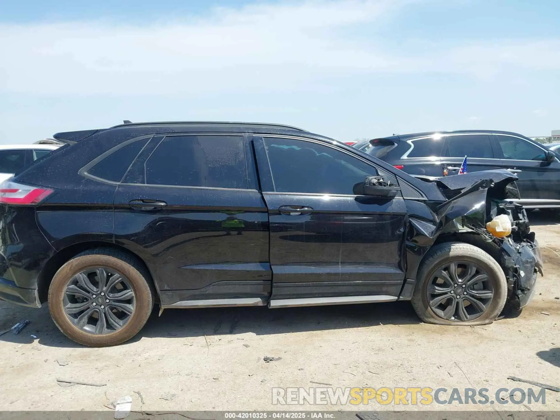 13 Photograph of a damaged car 2FMPK4G93NBA05182 FORD EDGE 2022