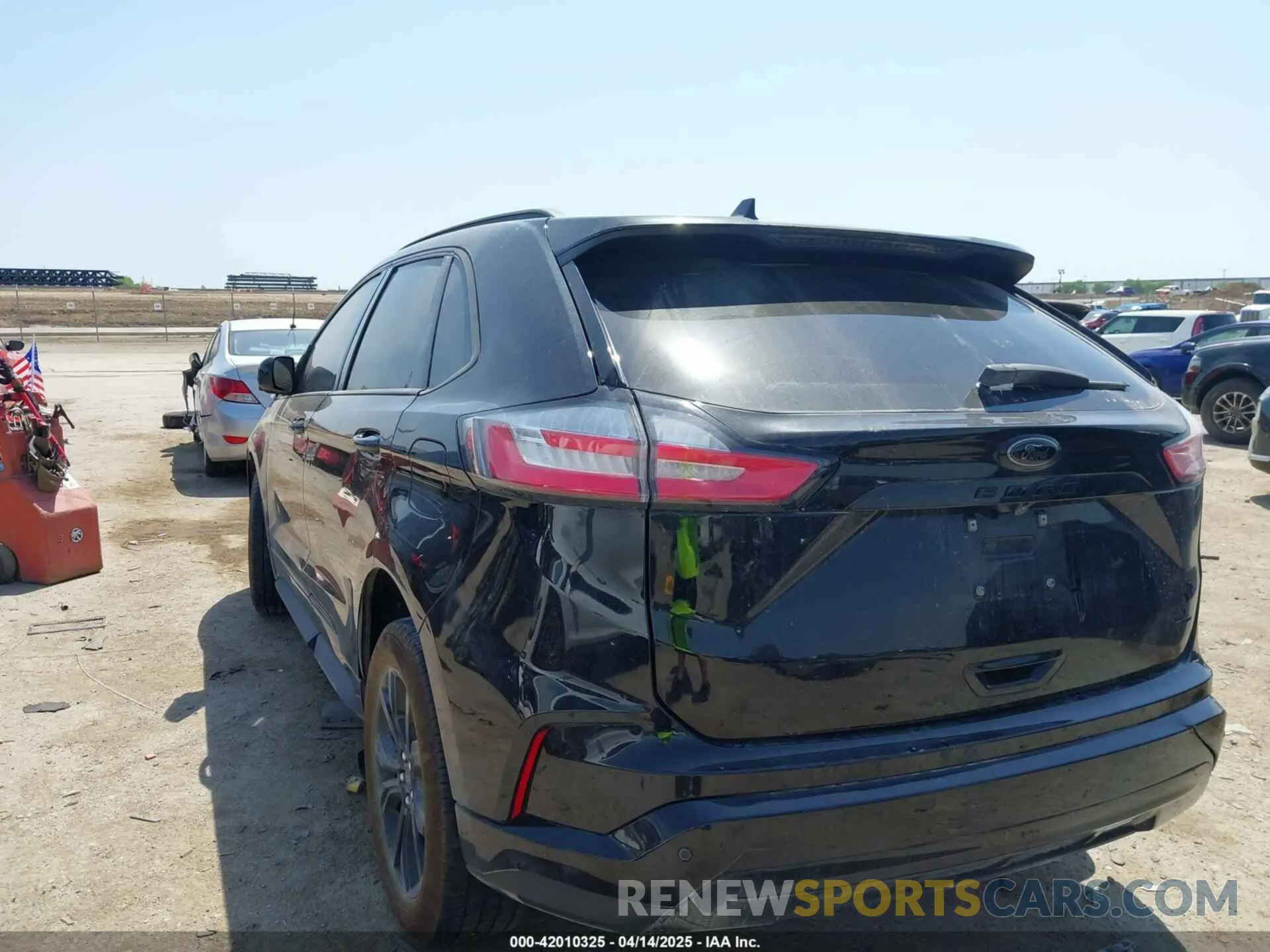 3 Photograph of a damaged car 2FMPK4G93NBA05182 FORD EDGE 2022