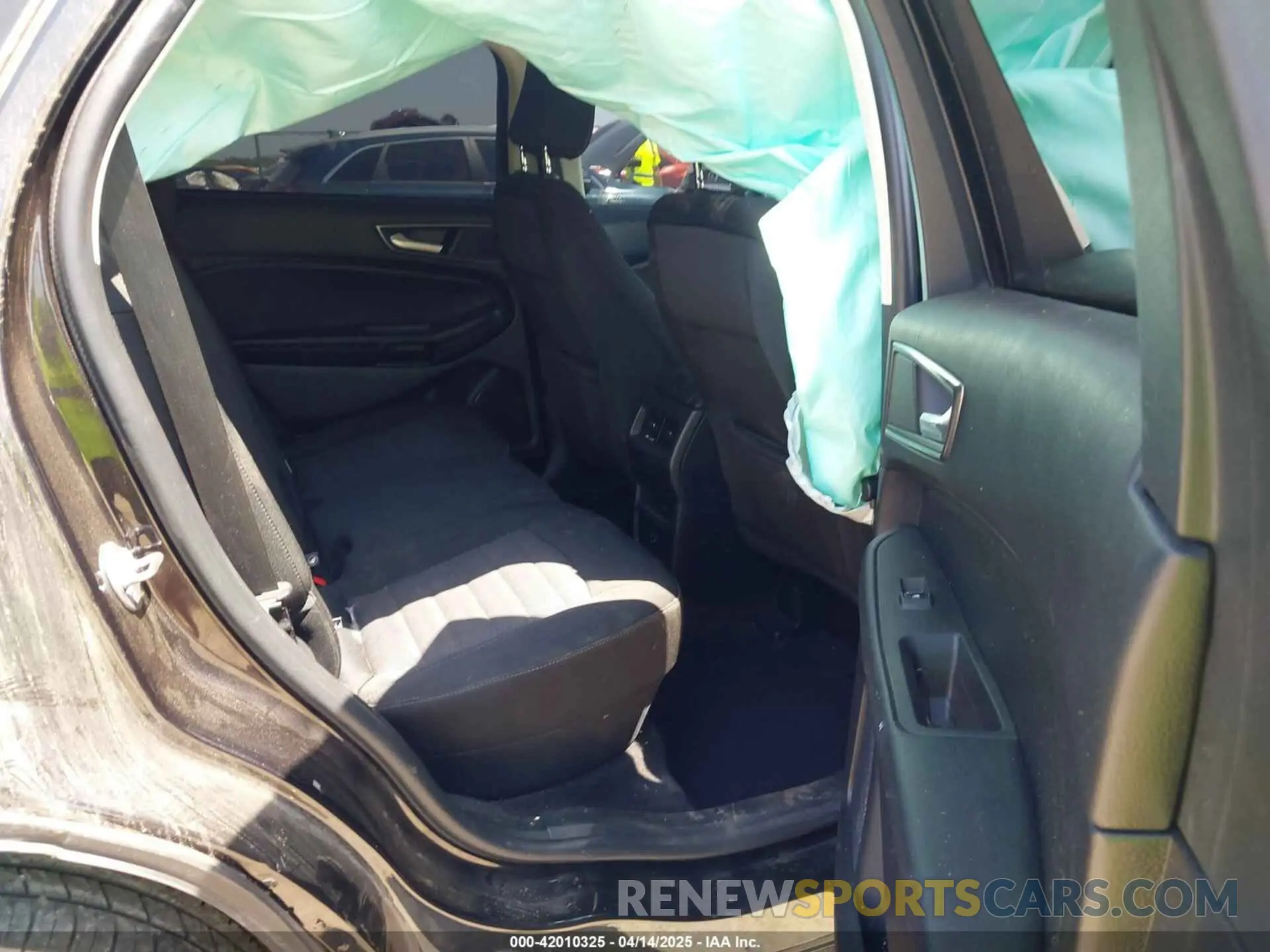 8 Photograph of a damaged car 2FMPK4G93NBA05182 FORD EDGE 2022