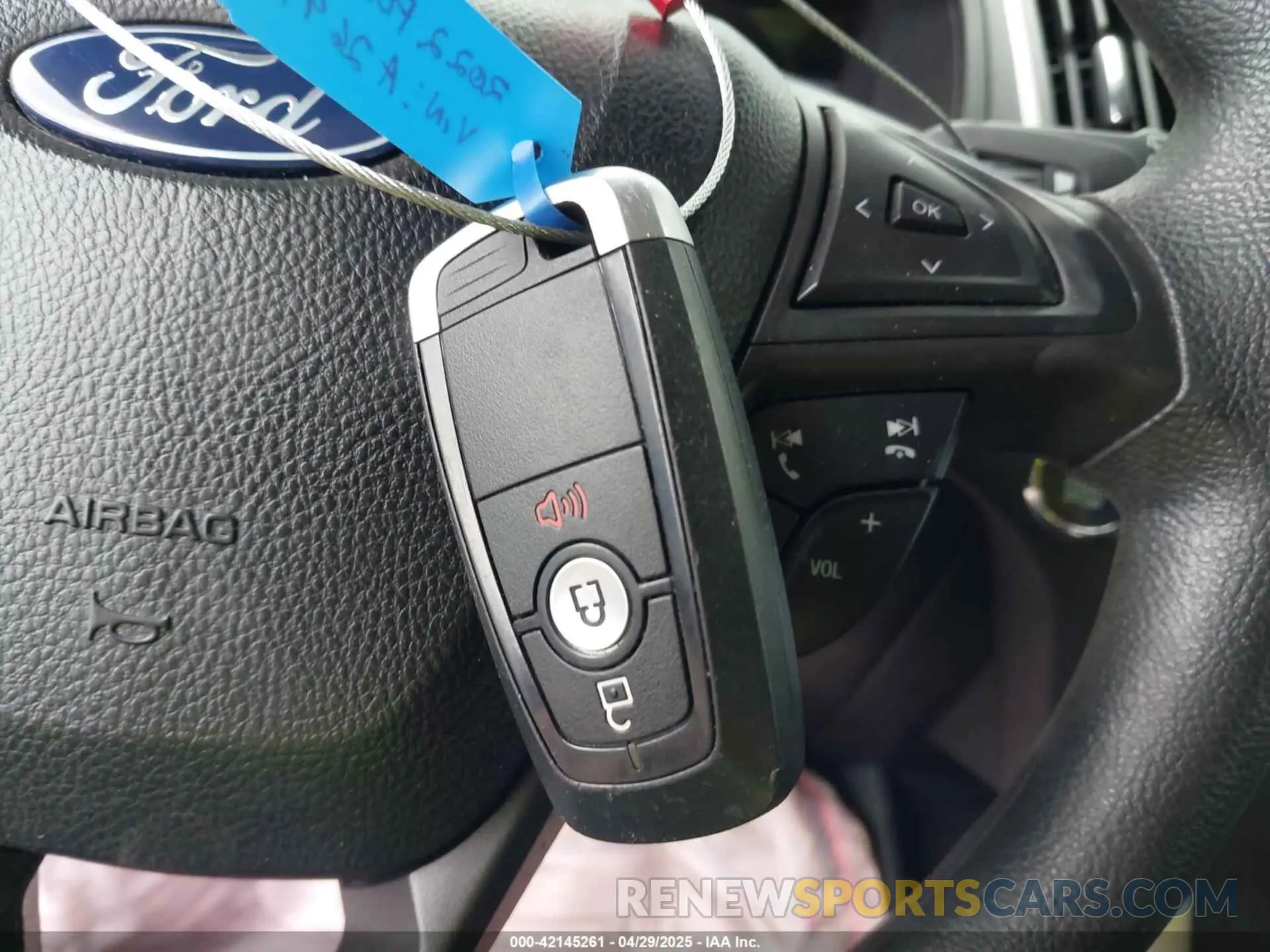 11 Photograph of a damaged car 2FMPK4G94NBA26994 FORD EDGE 2022