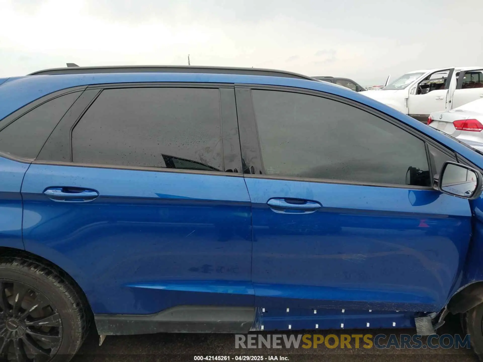 13 Photograph of a damaged car 2FMPK4G94NBA26994 FORD EDGE 2022