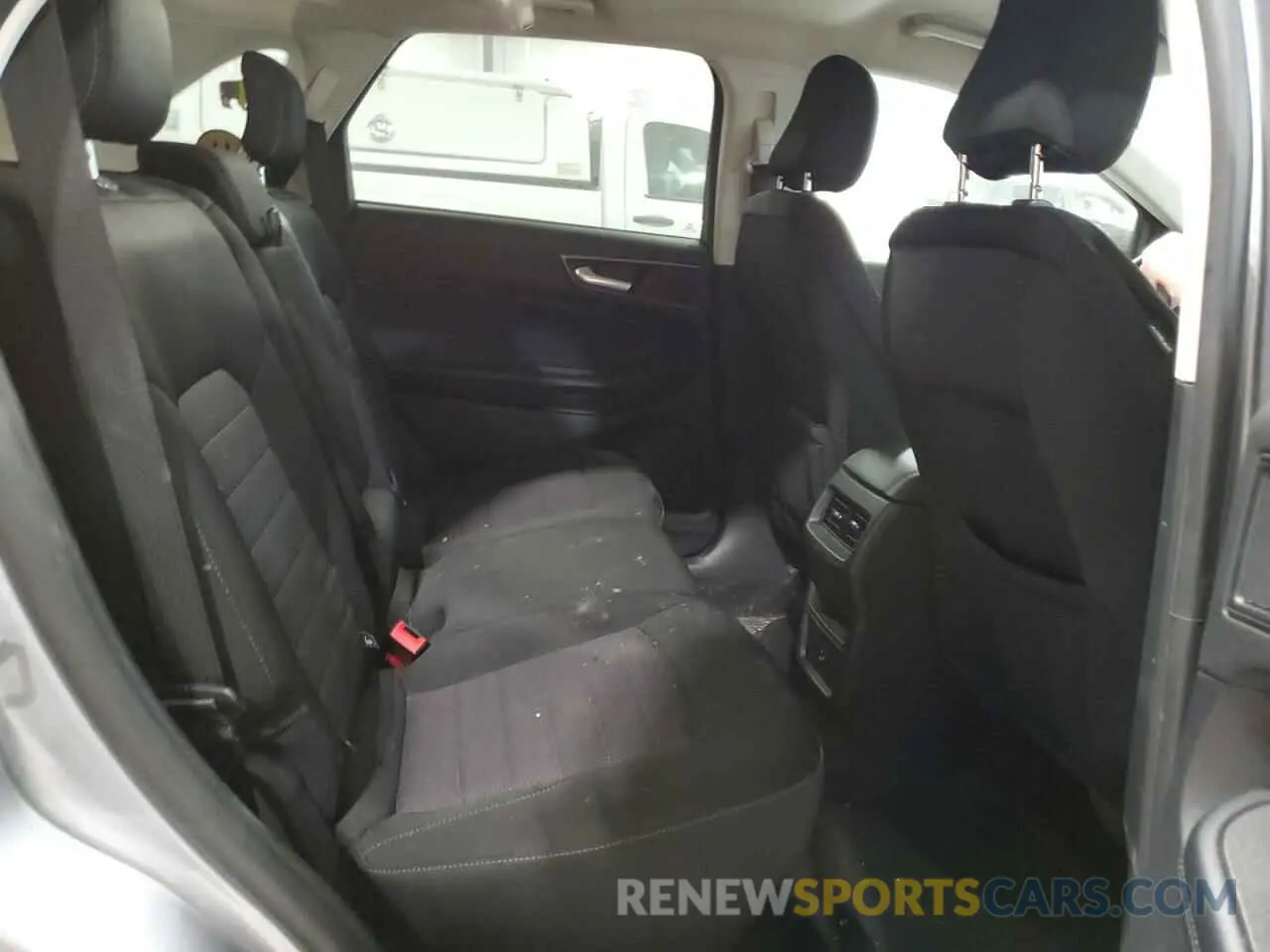 11 Photograph of a damaged car 2FMPK4G94NBA28065 FORD EDGE 2022