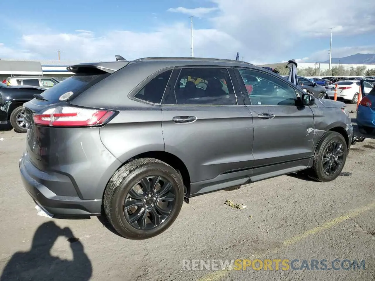 3 Photograph of a damaged car 2FMPK4G94NBA99508 FORD EDGE 2022