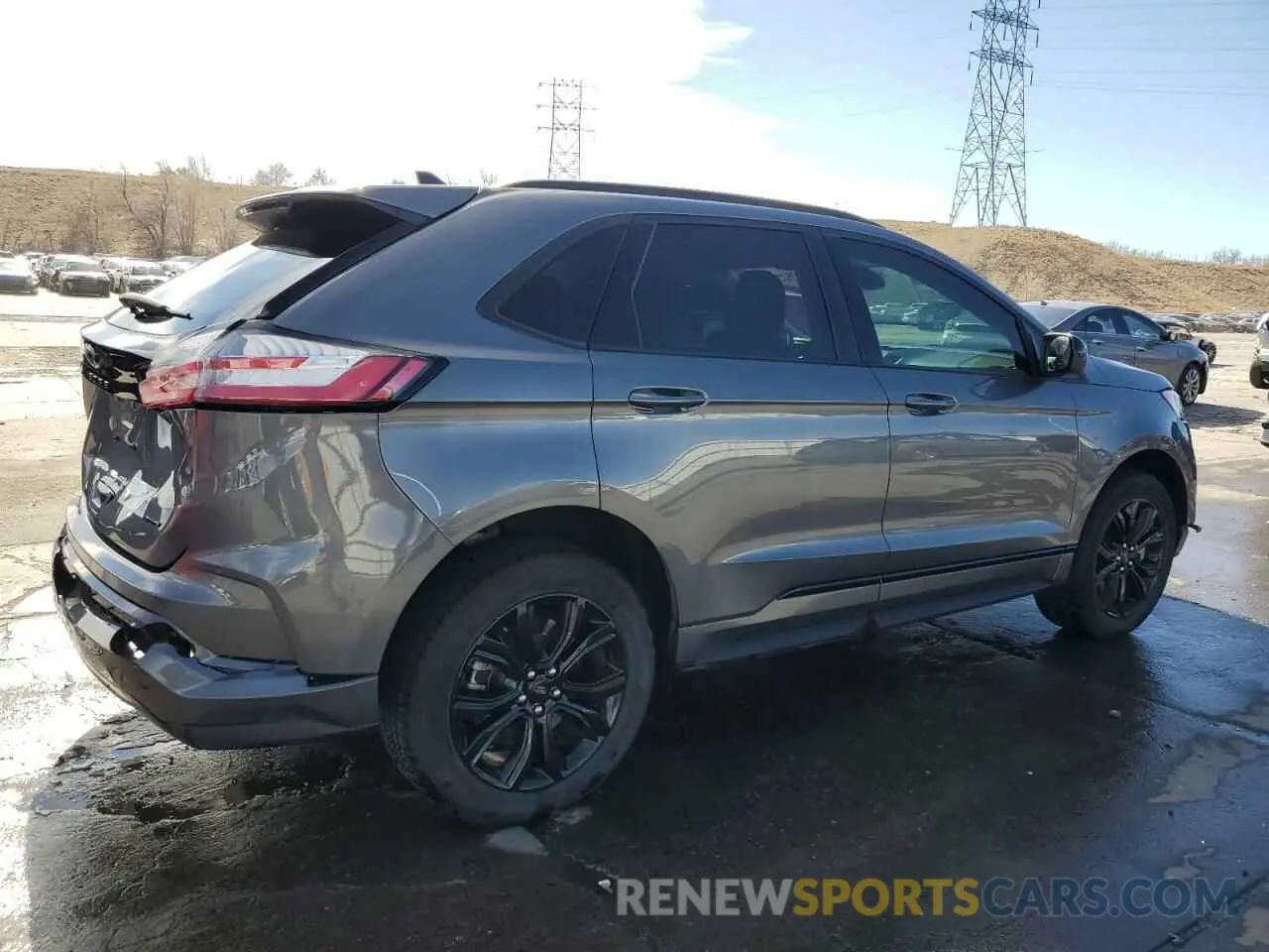3 Photograph of a damaged car 2FMPK4G94NBB00592 FORD EDGE 2022