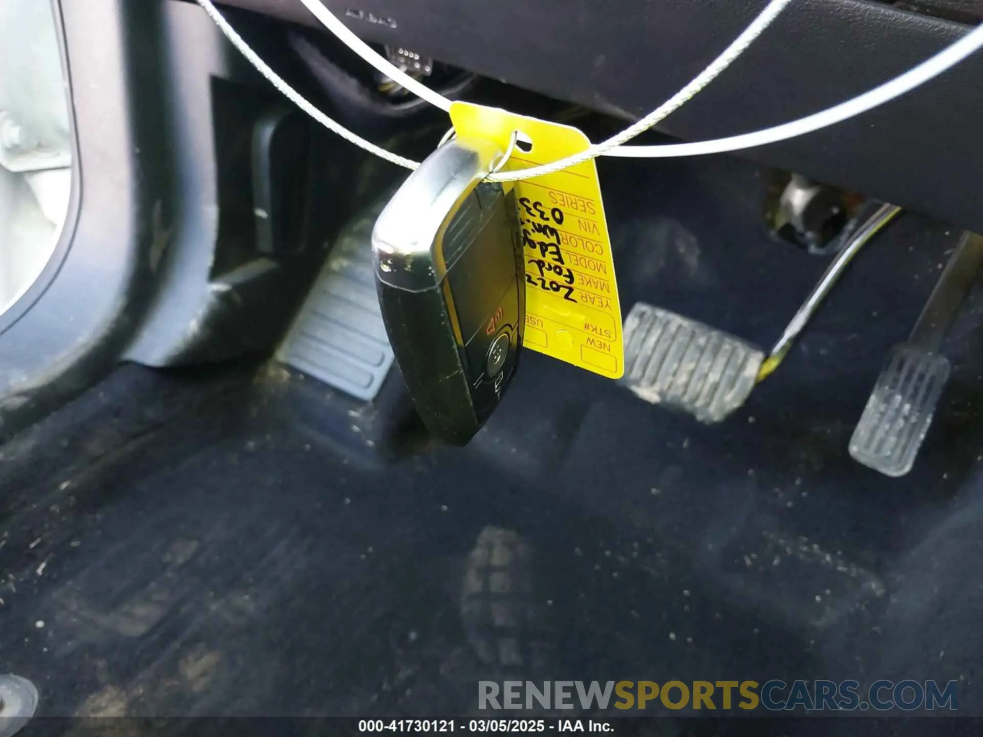 11 Photograph of a damaged car 2FMPK4G96NBA40332 FORD EDGE 2022