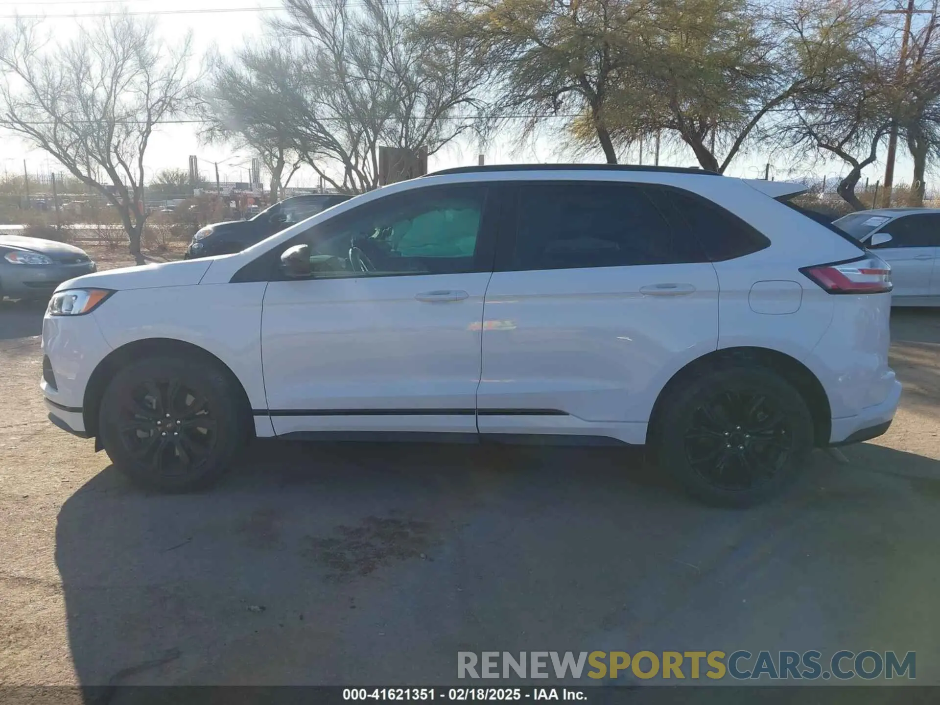 14 Photograph of a damaged car 2FMPK4G98NBA99950 FORD EDGE 2022