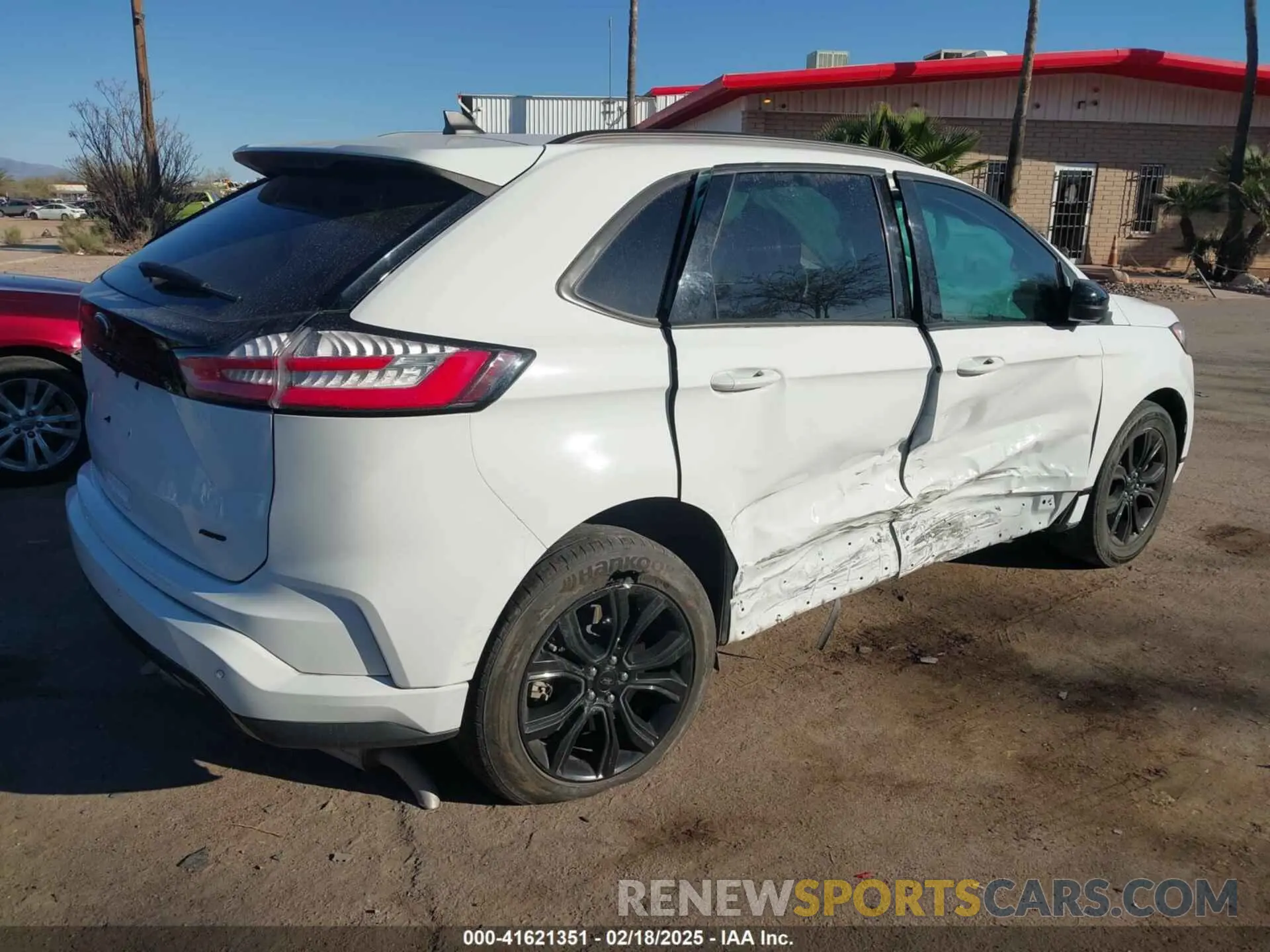 4 Photograph of a damaged car 2FMPK4G98NBA99950 FORD EDGE 2022
