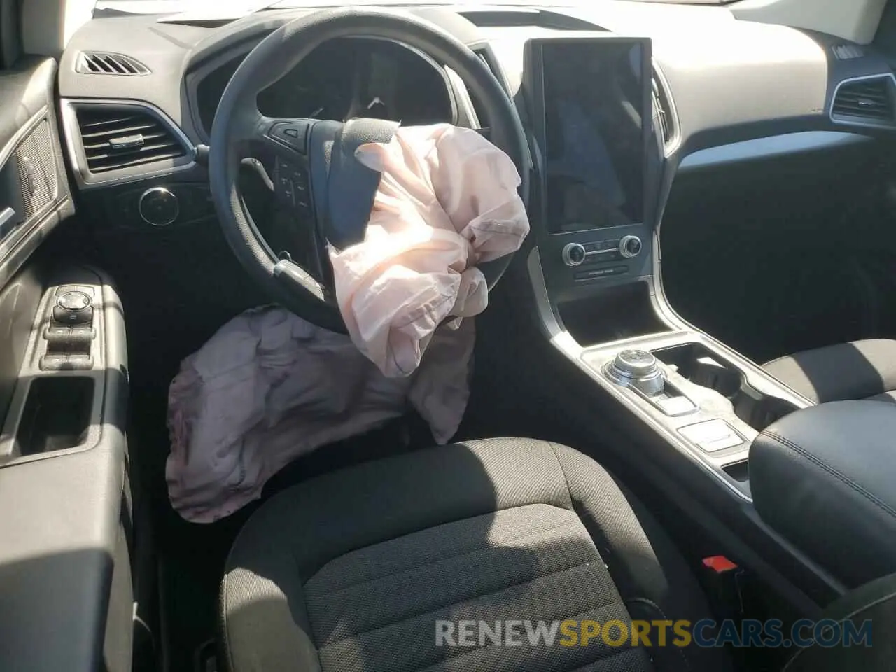 8 Photograph of a damaged car 2FMPK4G9XNBA63662 FORD EDGE 2022