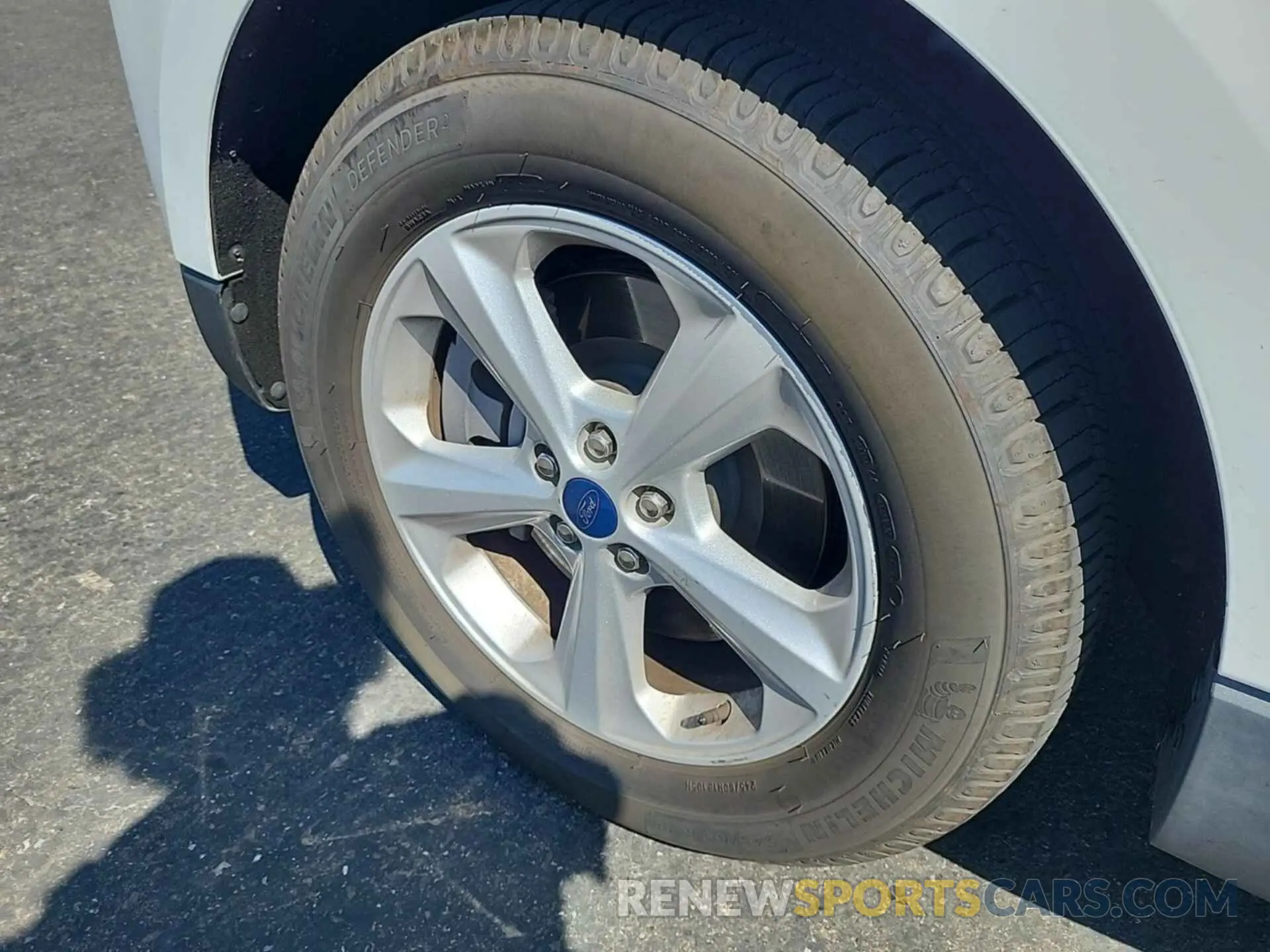 18 Photograph of a damaged car 2FMPK4G9XNBA64603 FORD EDGE 2022