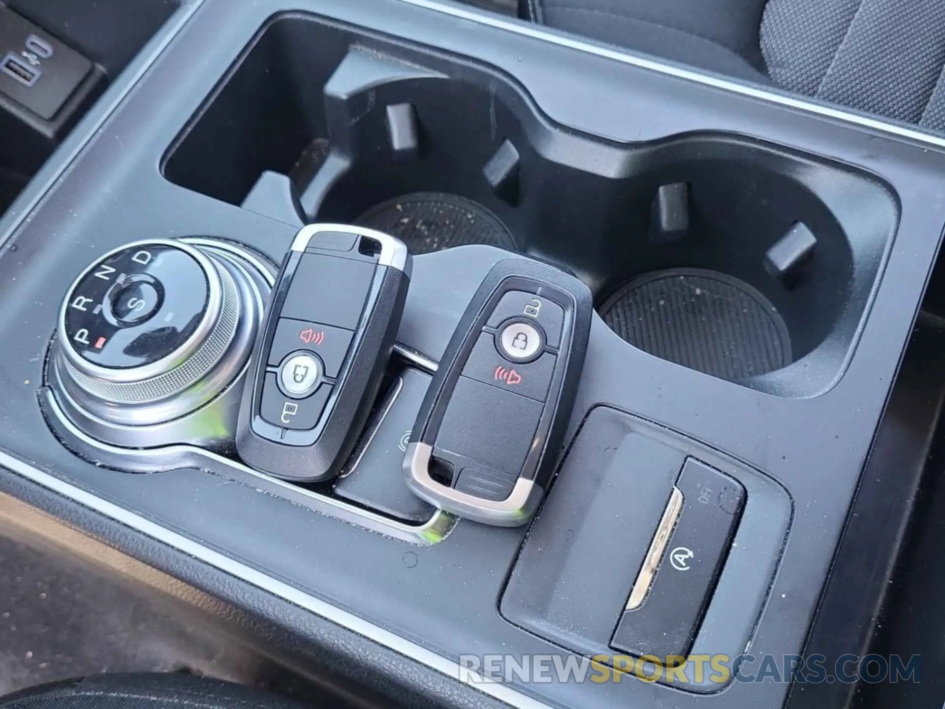 2 Photograph of a damaged car 2FMPK4G9XNBA64603 FORD EDGE 2022