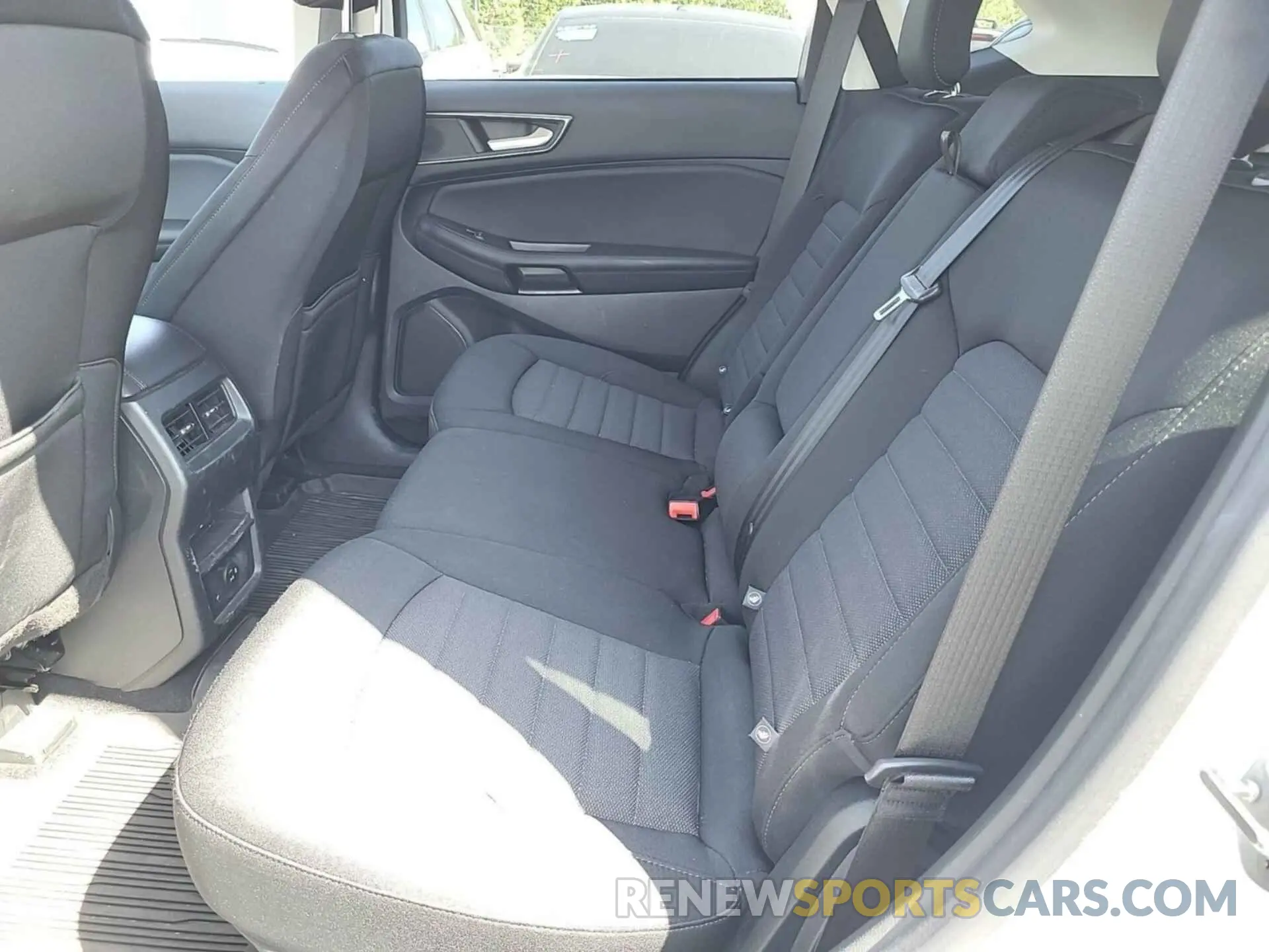 5 Photograph of a damaged car 2FMPK4G9XNBA64603 FORD EDGE 2022