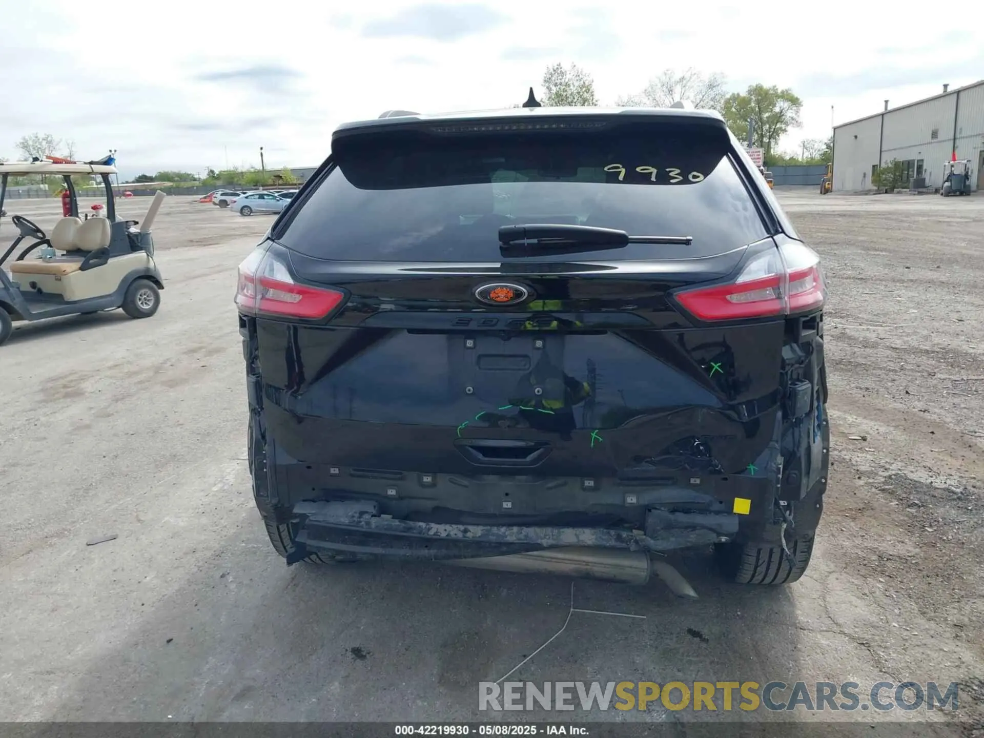 17 Photograph of a damaged car 2FMPK4G9XNBB02427 FORD EDGE 2022