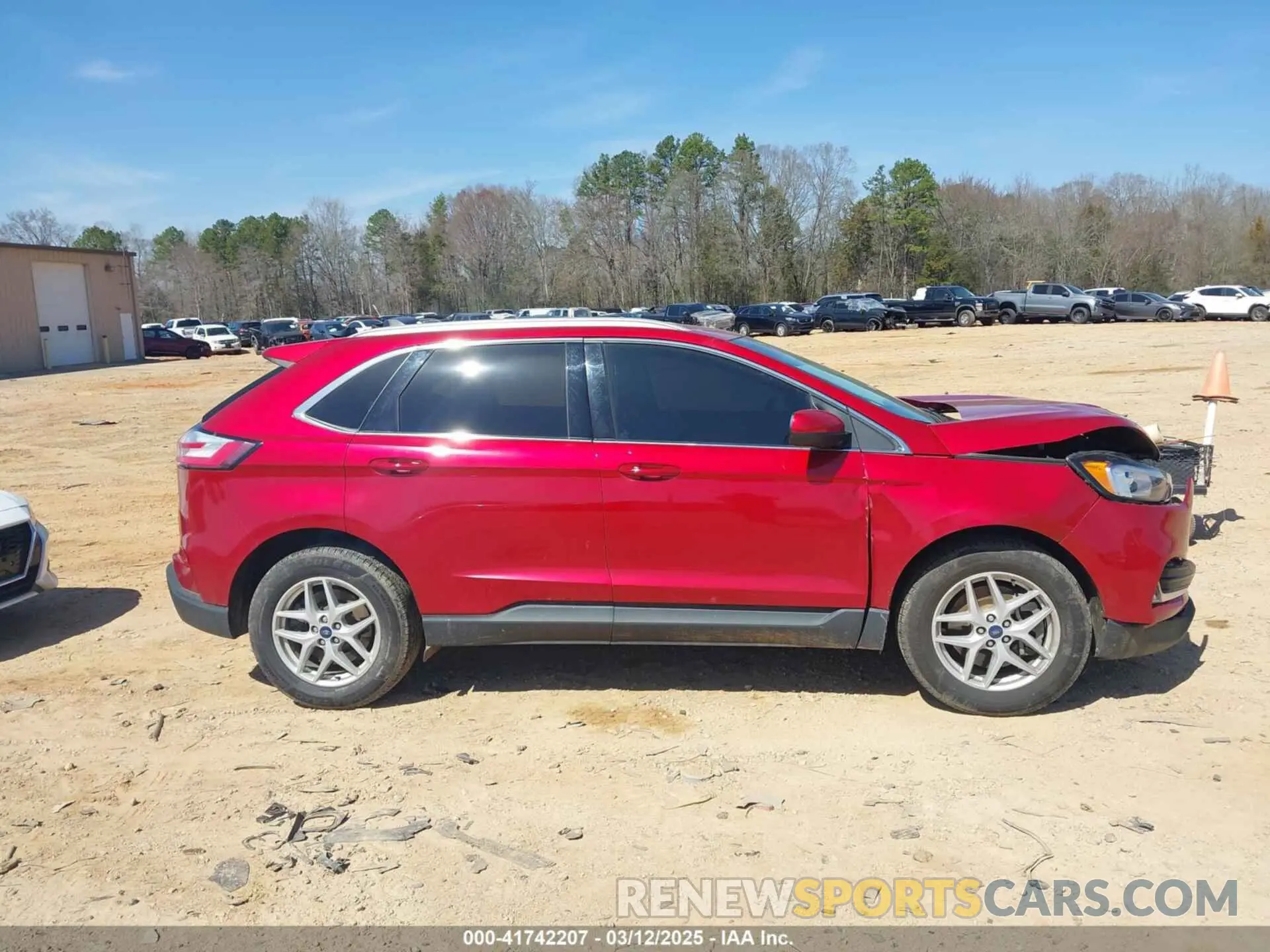 13 Photograph of a damaged car 2FMPK4J90NBA24975 FORD EDGE 2022