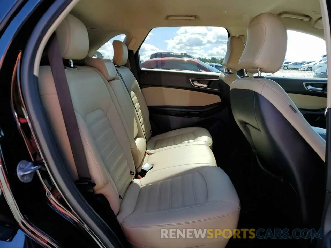 11 Photograph of a damaged car 2FMPK4J90NBA32560 FORD EDGE 2022