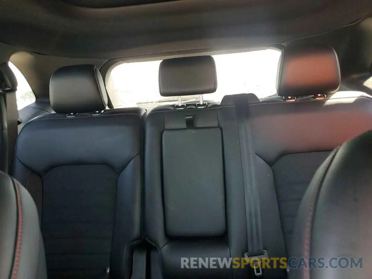 10 Photograph of a damaged car 2FMPK4J90NBA40805 FORD EDGE 2022