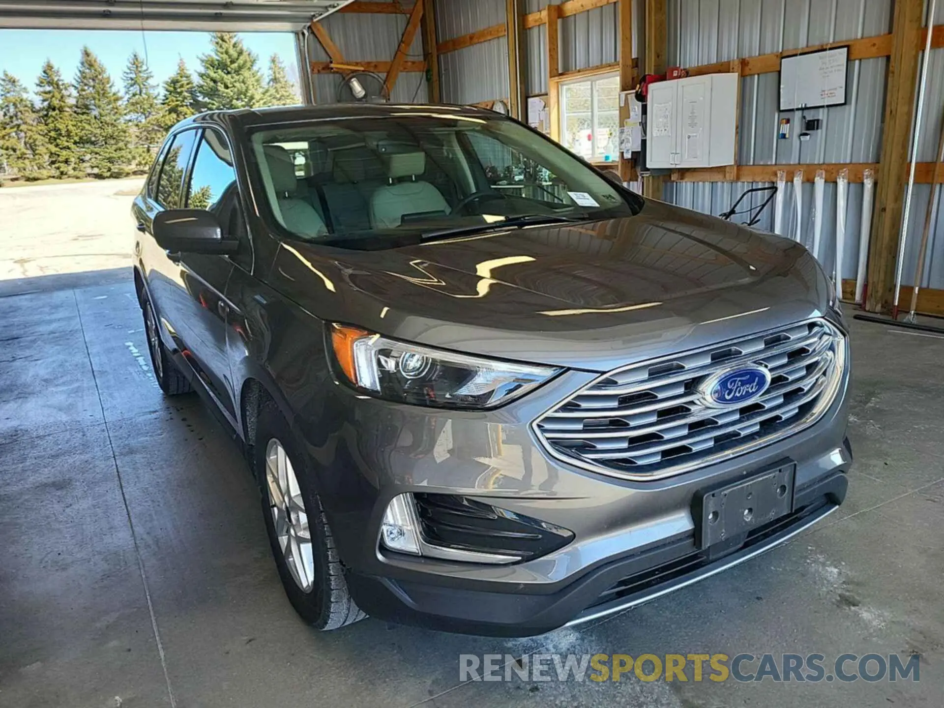 17 Photograph of a damaged car 2FMPK4J90NBA64814 FORD EDGE 2022