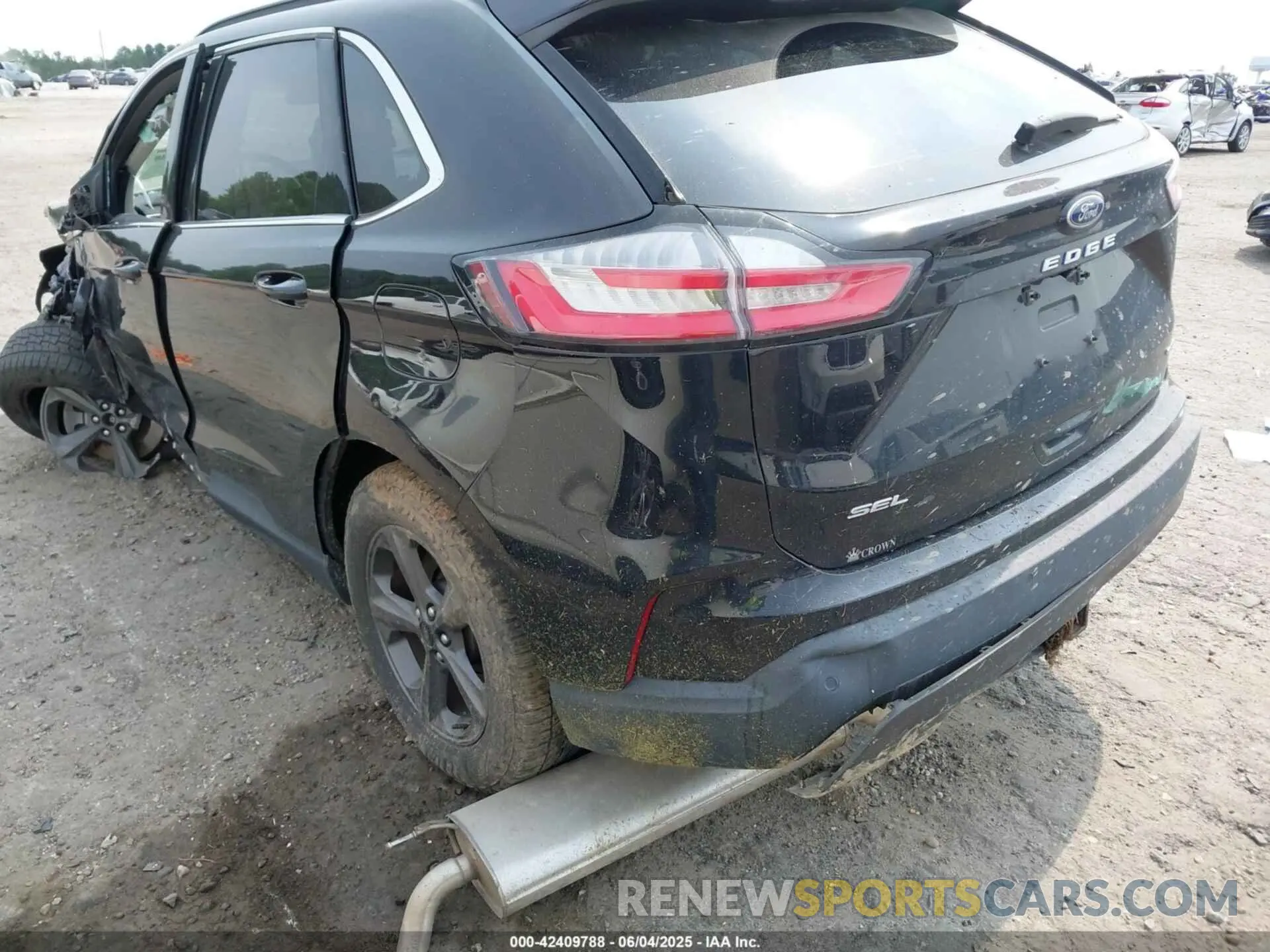 3 Photograph of a damaged car 2FMPK4J91NBA11331 FORD EDGE 2022