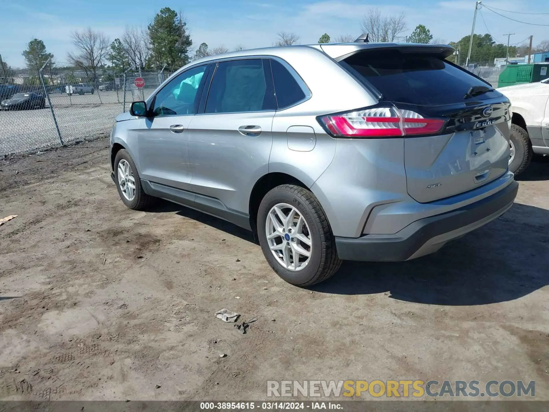 3 Photograph of a damaged car 2FMPK4J91NBA64868 FORD EDGE 2022