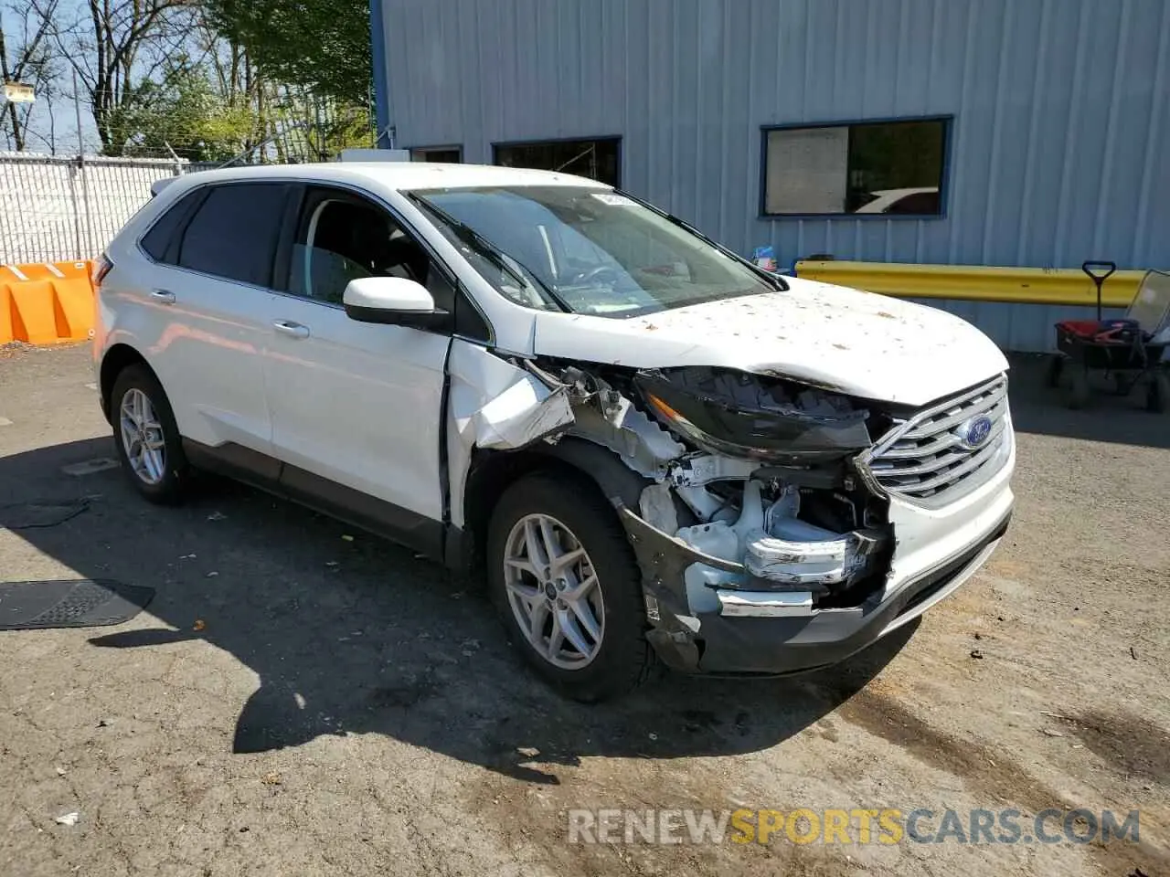 4 Photograph of a damaged car 2FMPK4J91NBA93741 FORD EDGE 2022