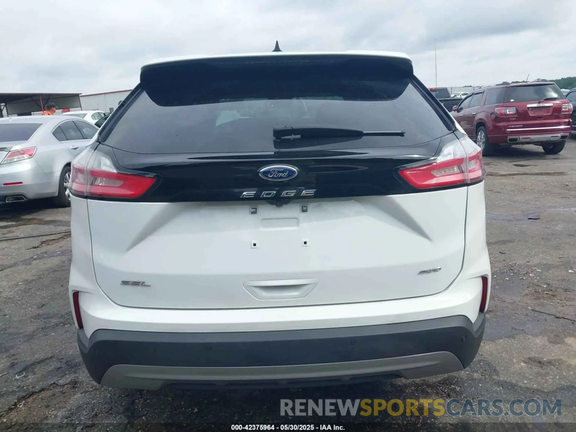 17 Photograph of a damaged car 2FMPK4J91NBB05001 FORD EDGE 2022